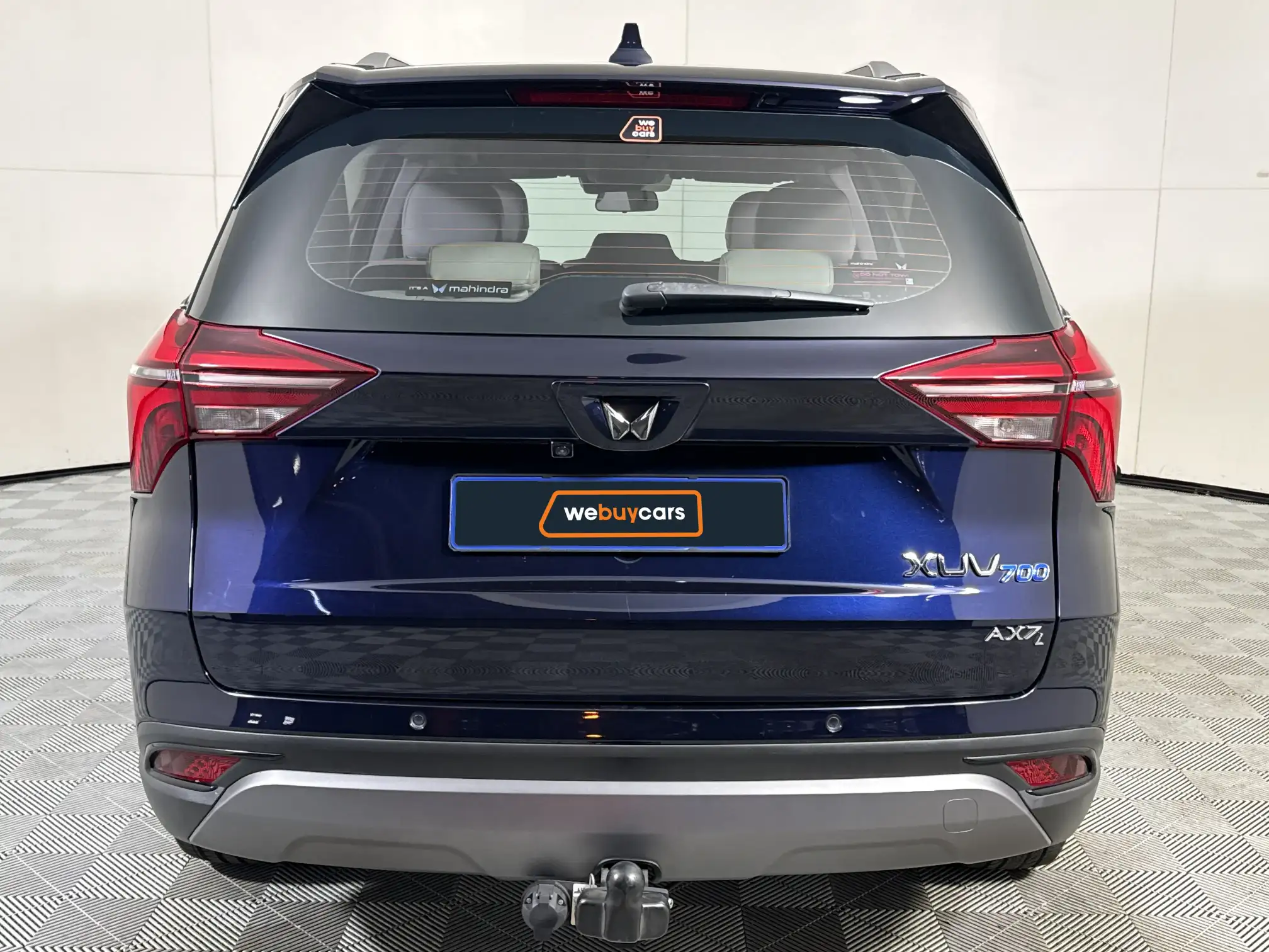 Mahindra XUV 700