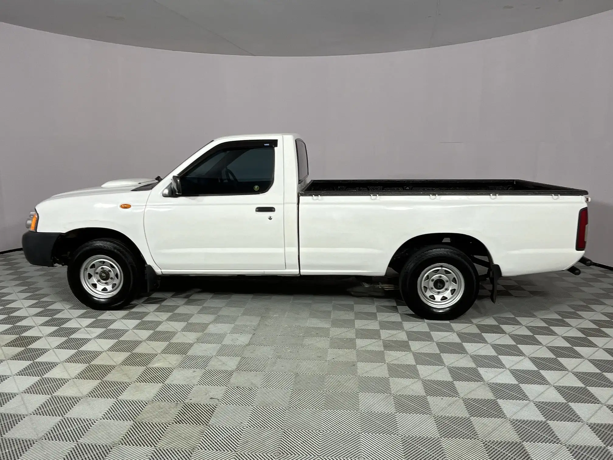 Nissan Hardbody
