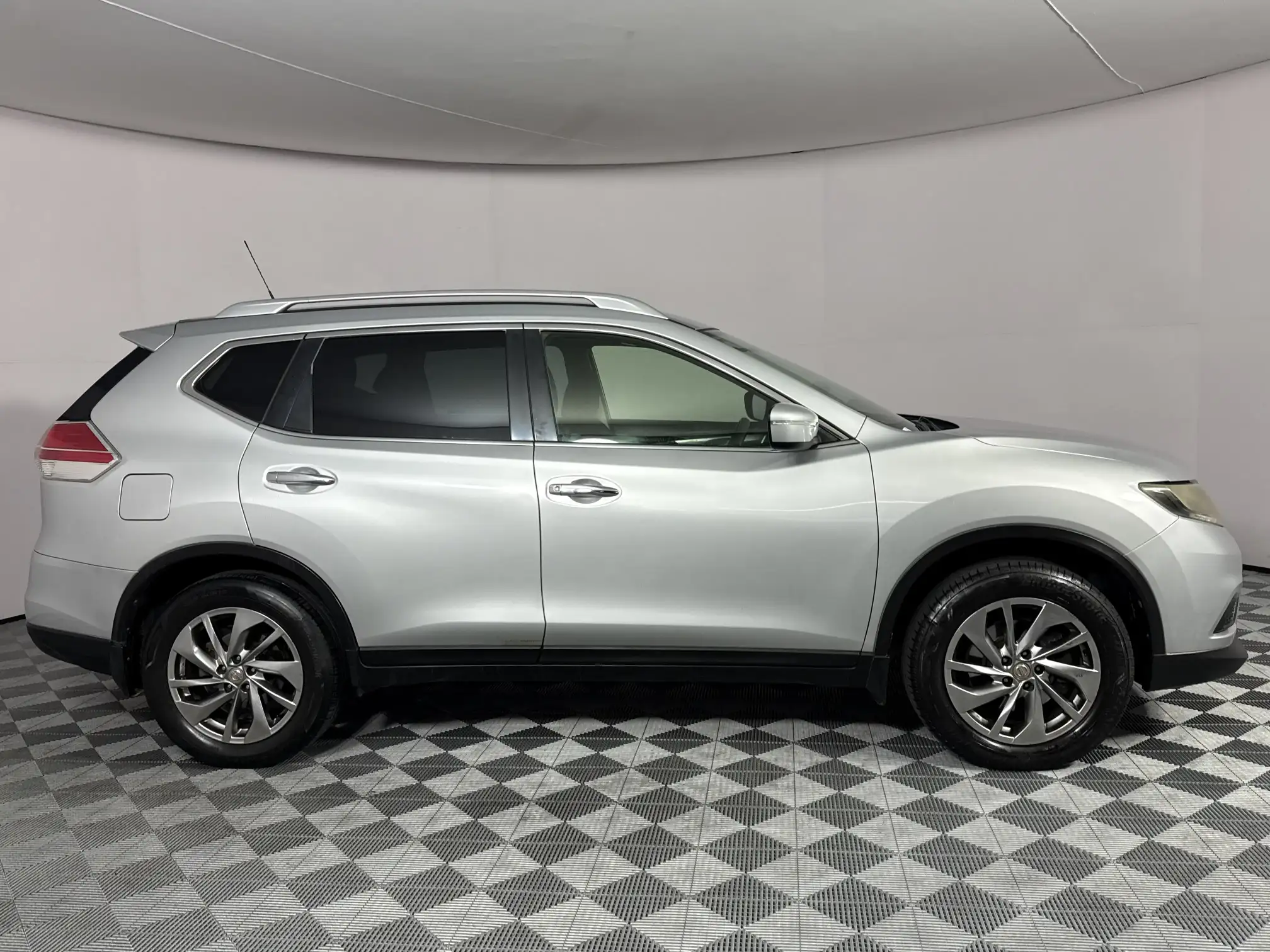 Nissan X Trail