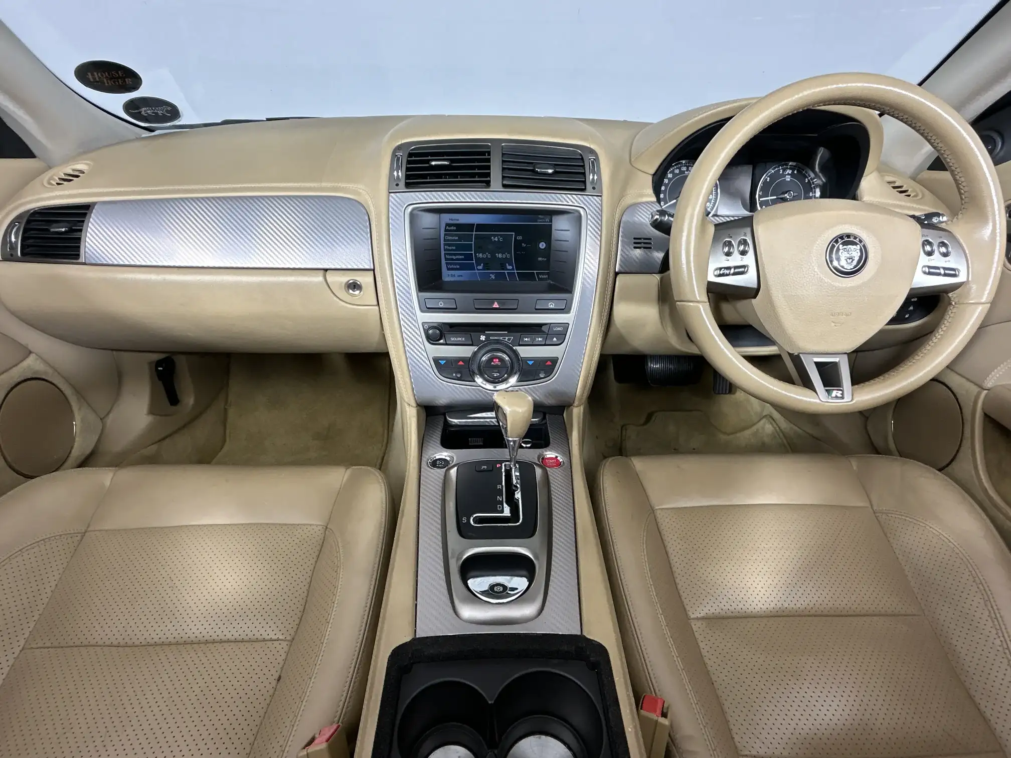 Jaguar XKR