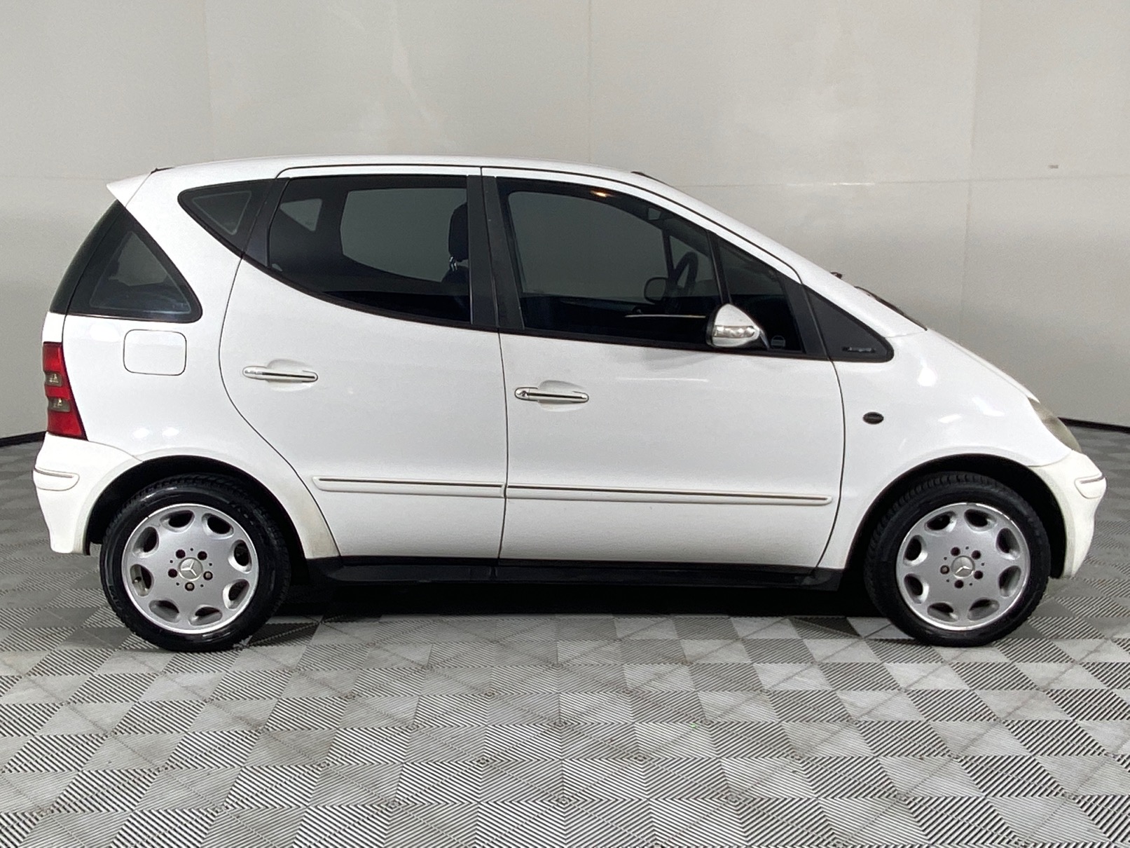 Used 2003 Mercedes-Benz A Class A 160 Classic for sale | WeBuyCars