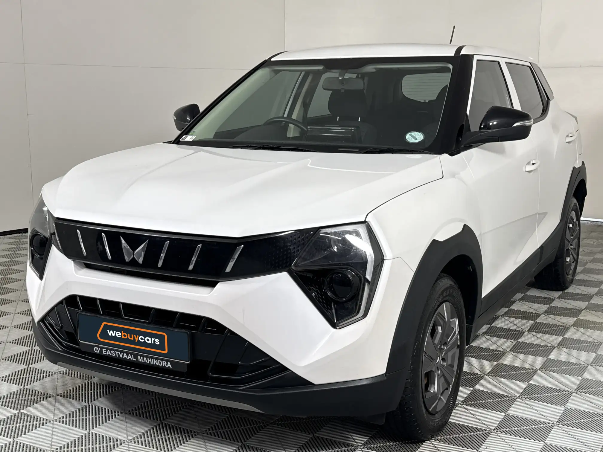 2025 Mahindra Xuv3xo