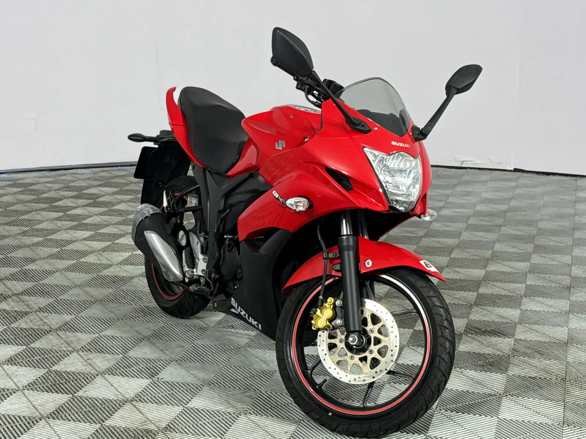 Suzuki GSX