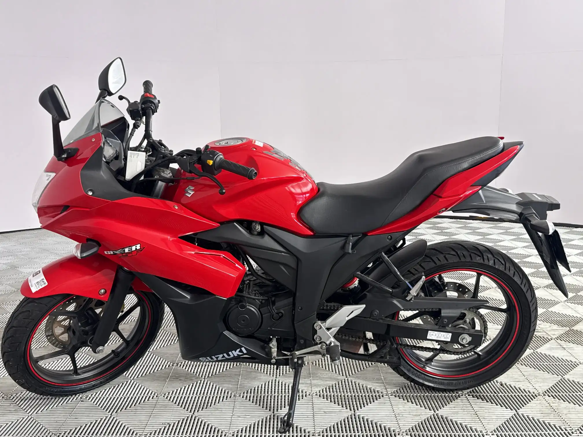 Suzuki GSX