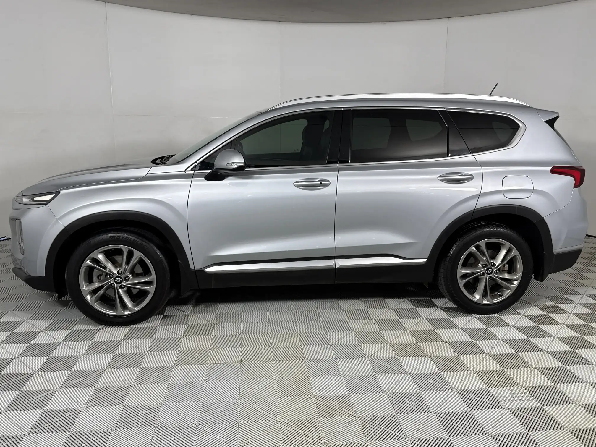 Hyundai Santa-FE