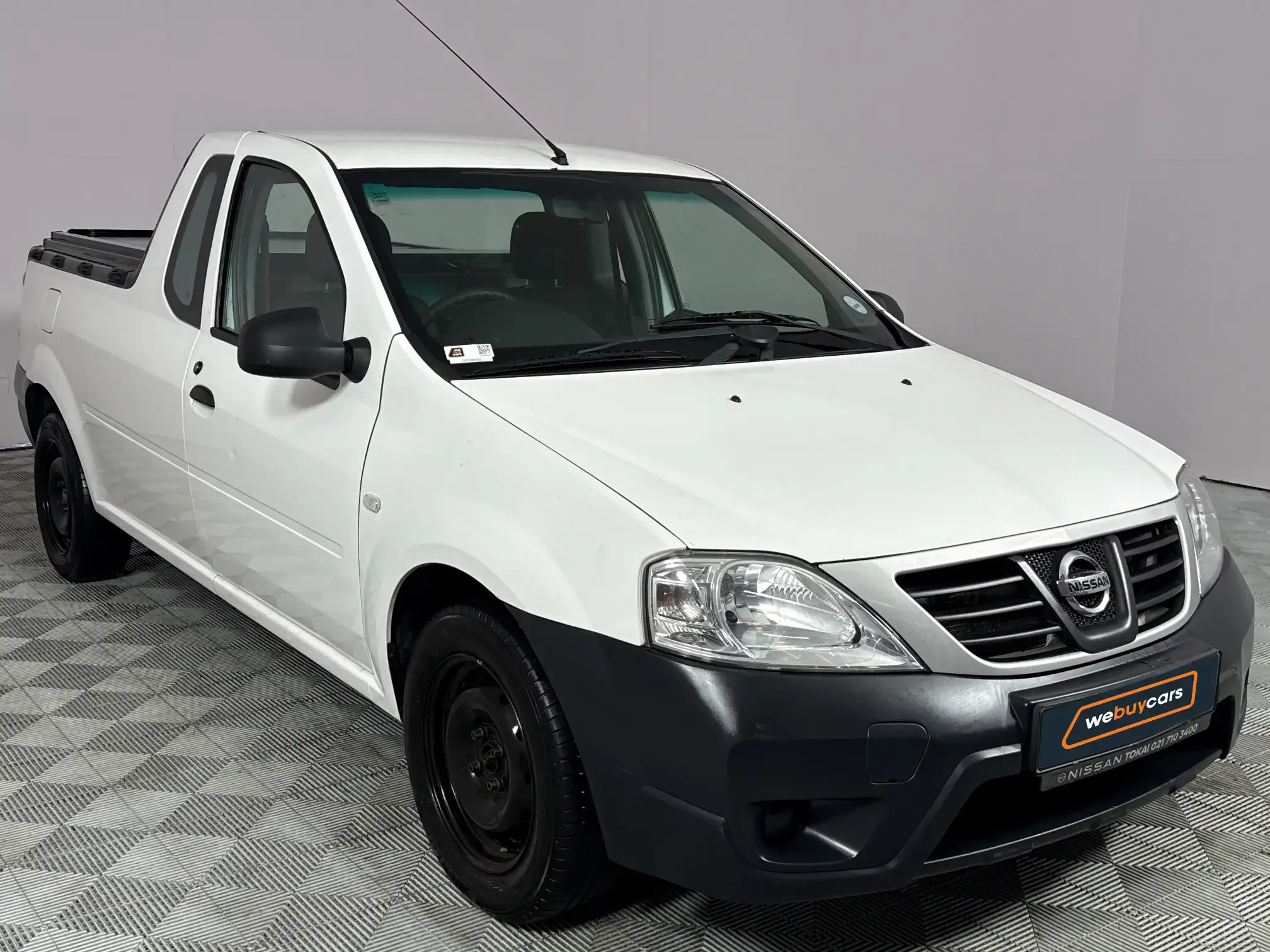 Nissan NP200