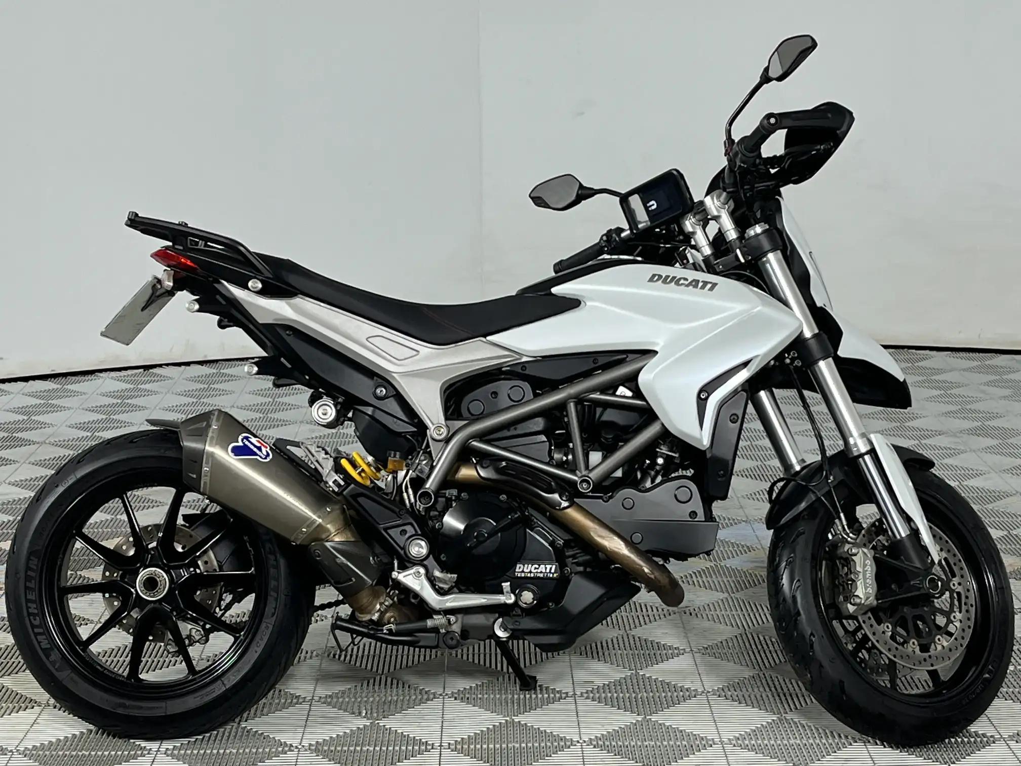2014 Ducati Hypermotard