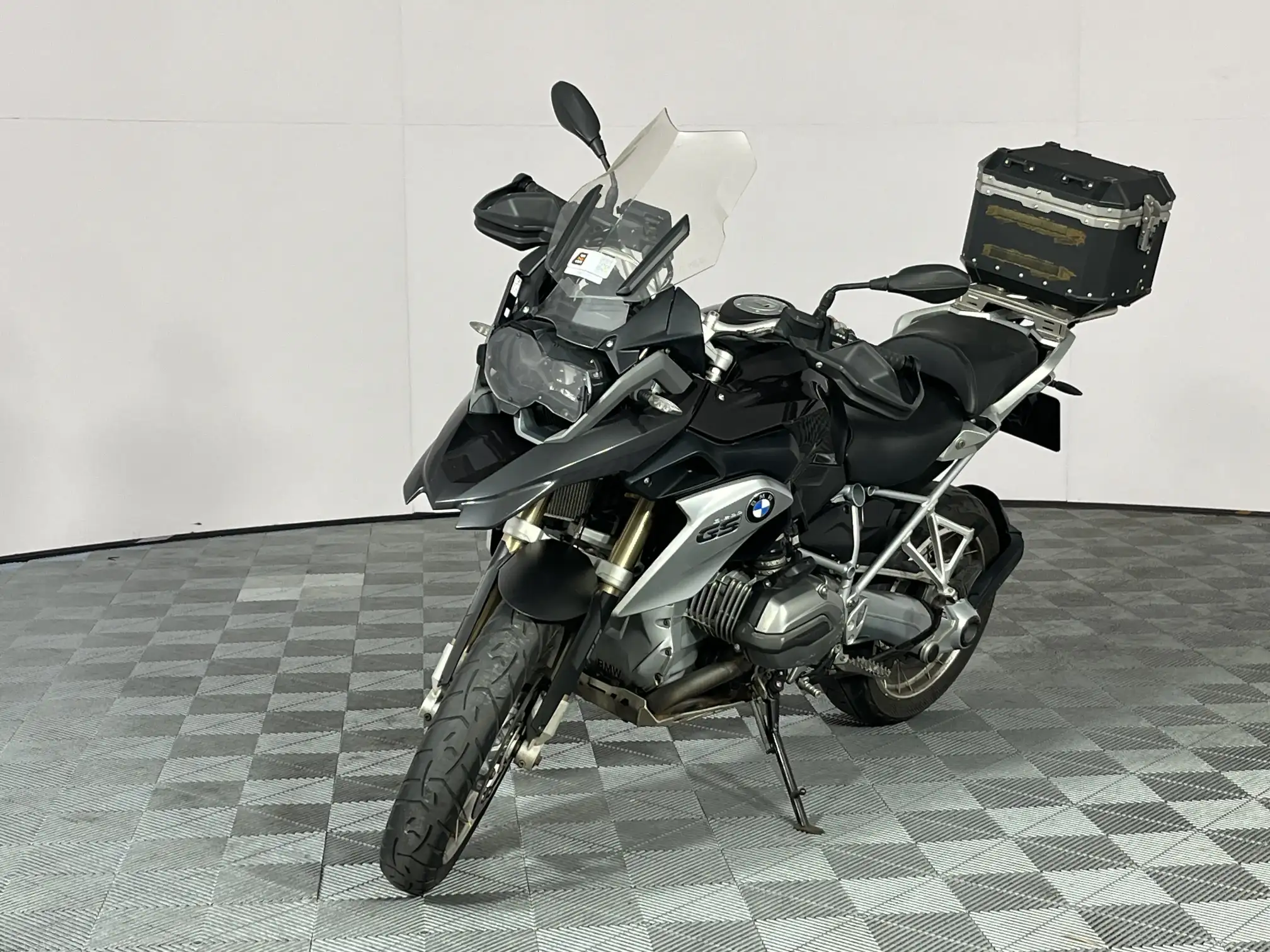 BMW R Series