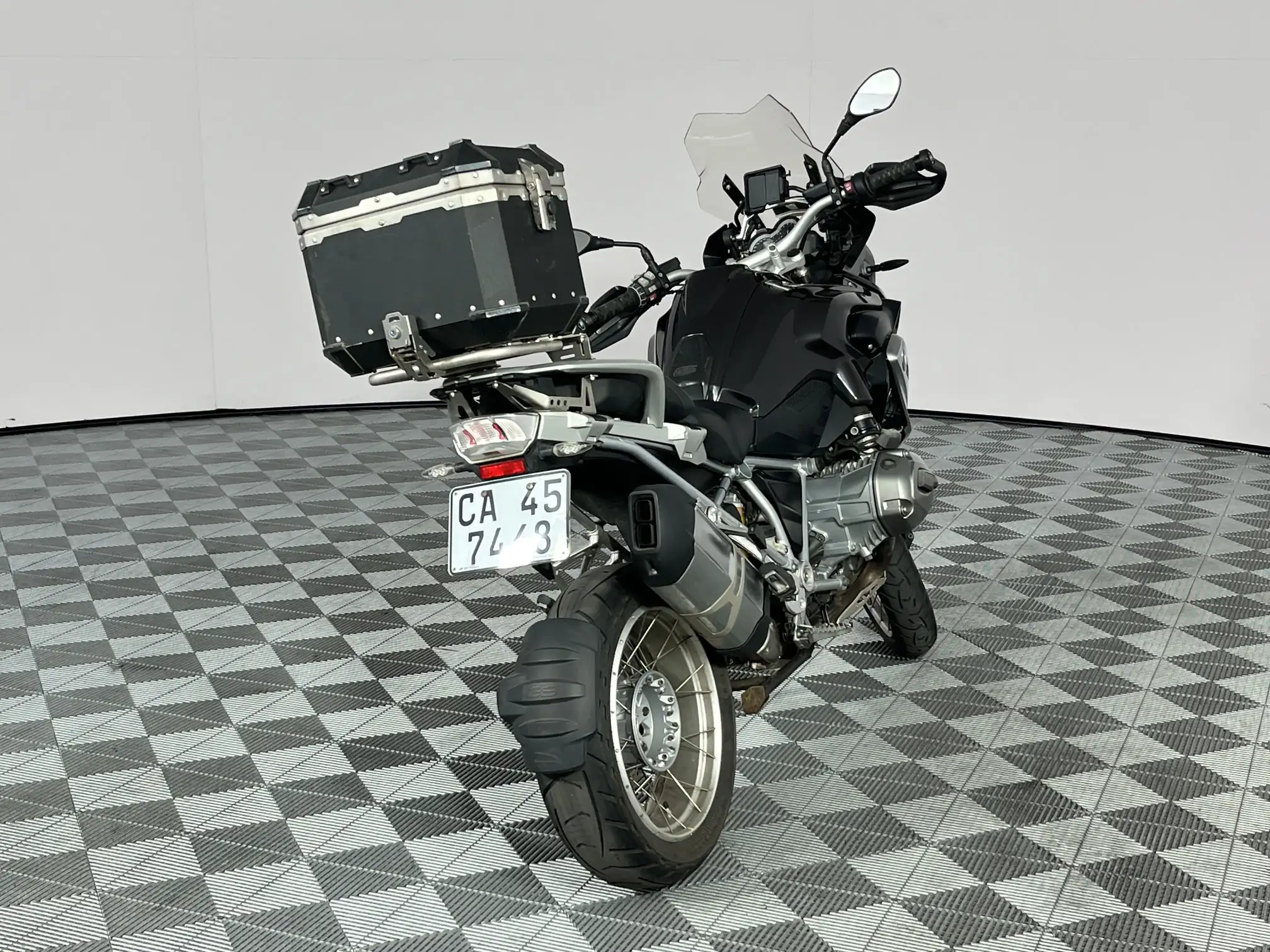 BMW R Series