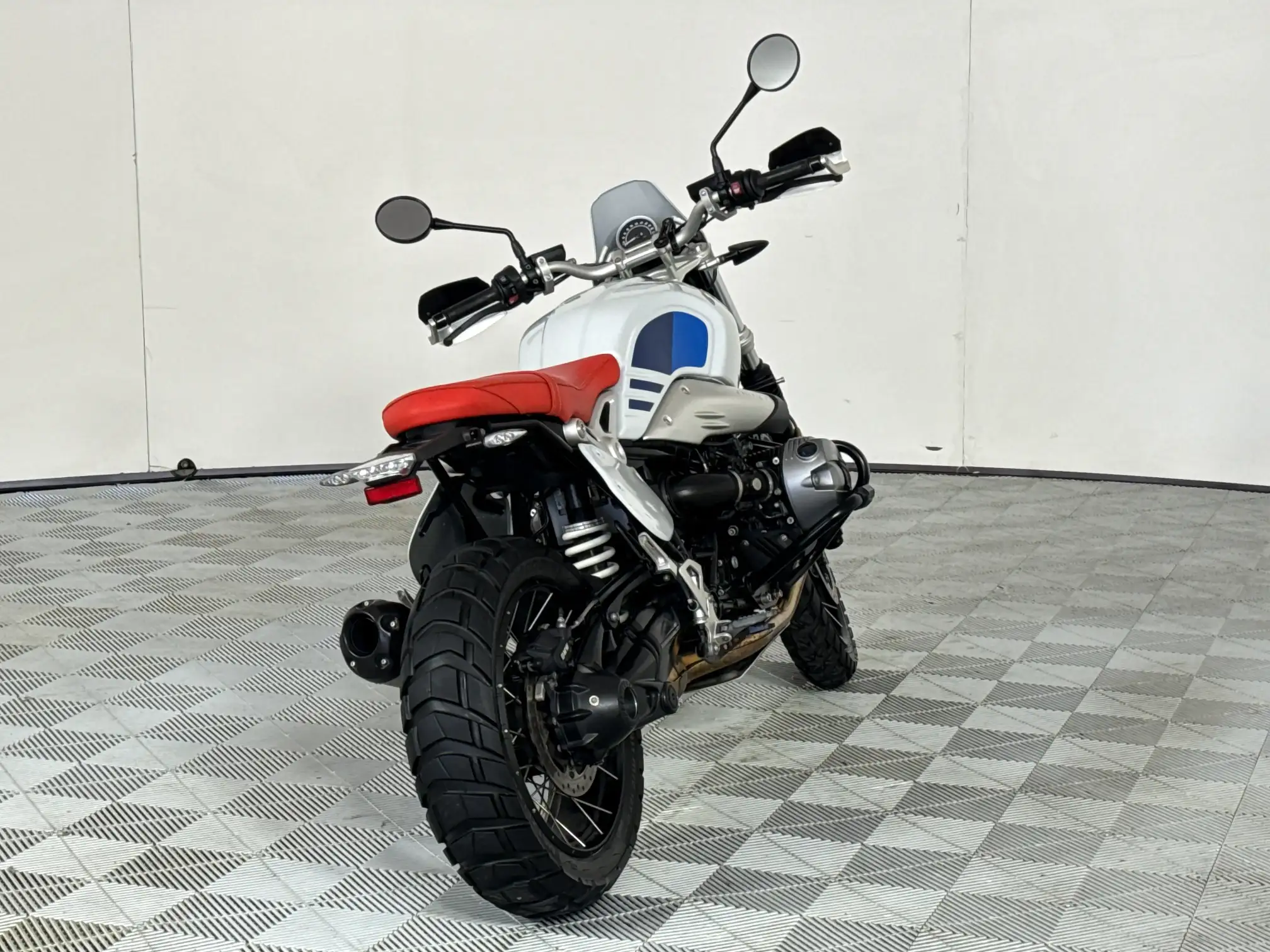 BMW R Series