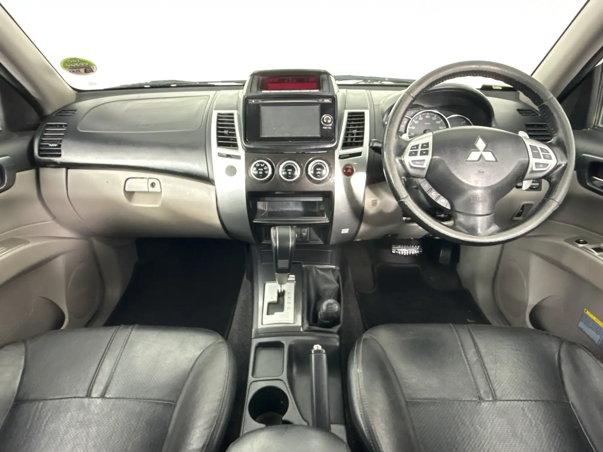 Mitsubishi Pajero Sport