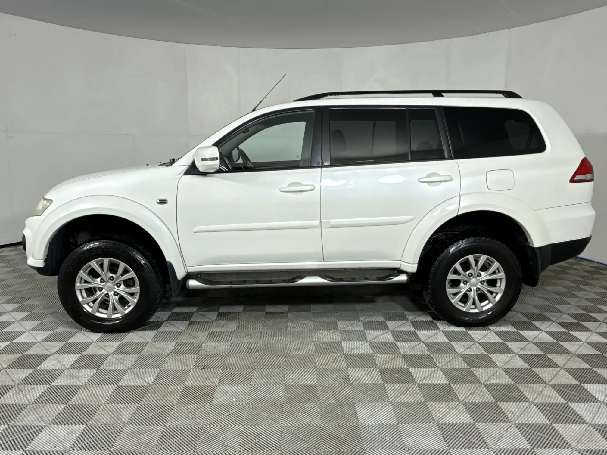 Mitsubishi Pajero Sport