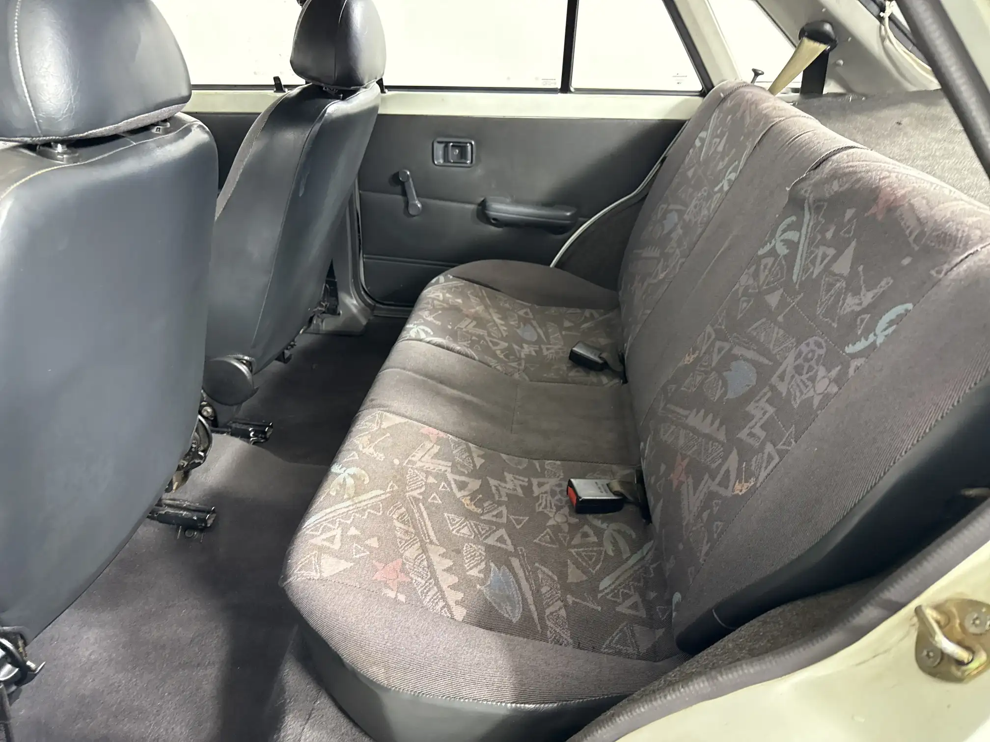 Mazda 323