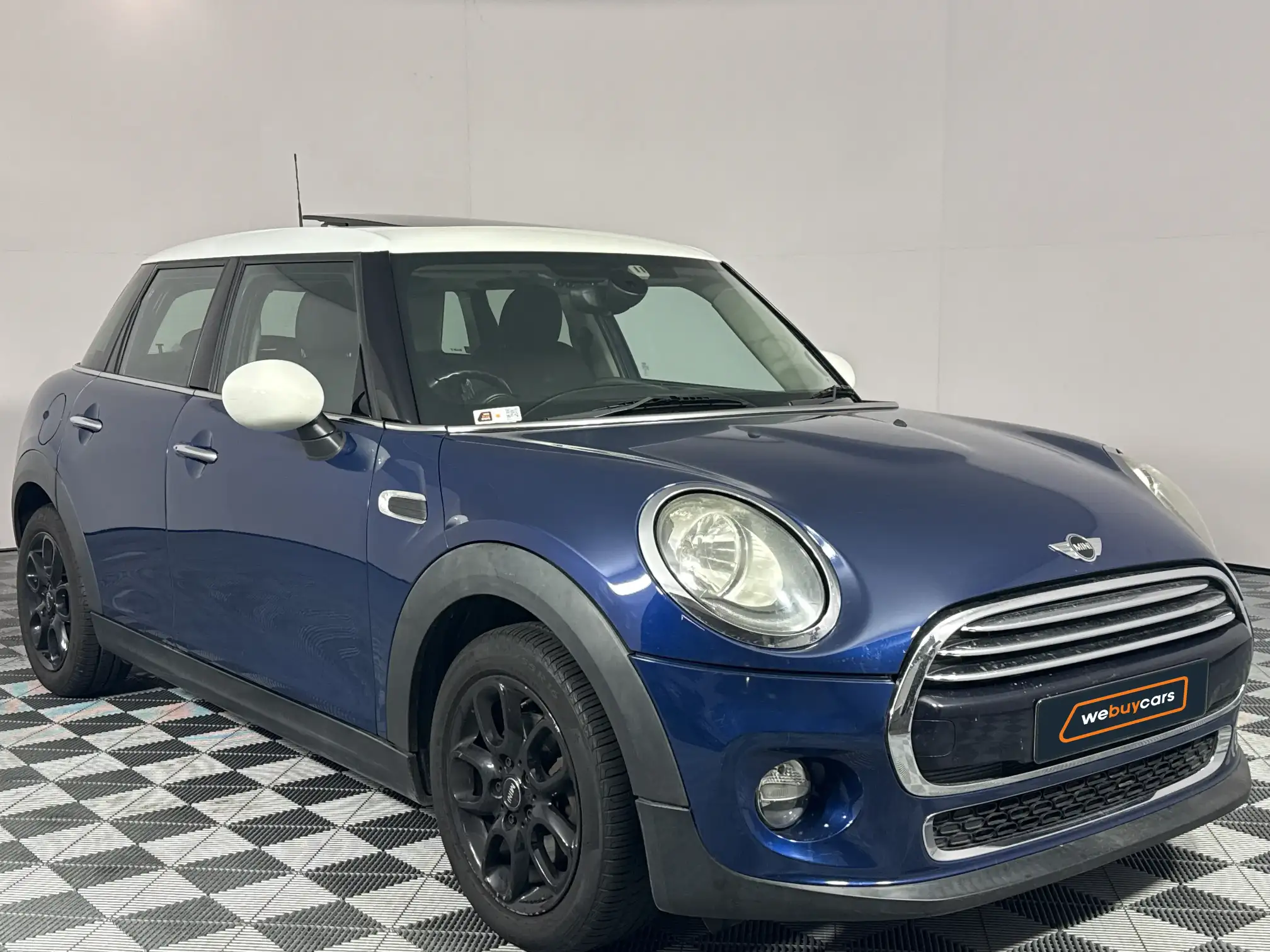 Mini Cooper 5DR
