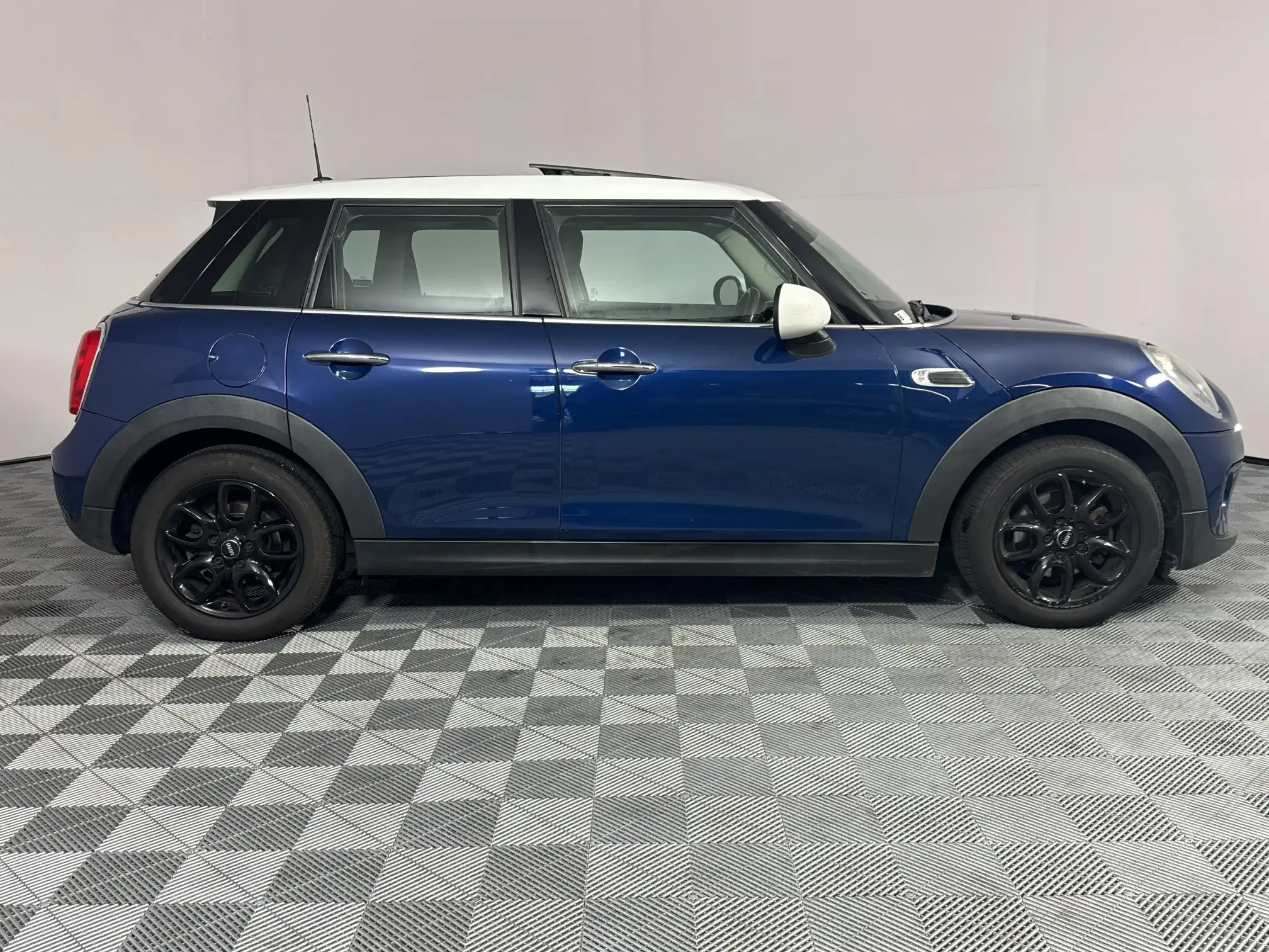 Mini Cooper 5DR