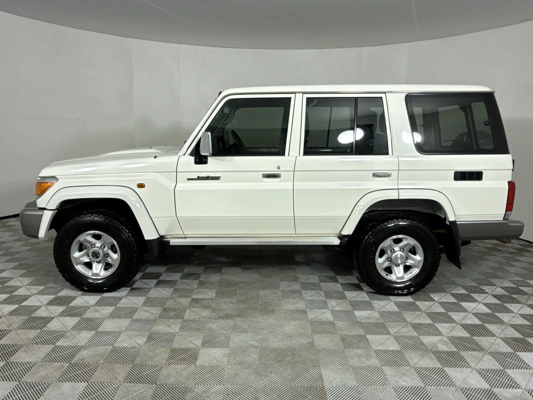Toyota Land Cruiser 70 Series