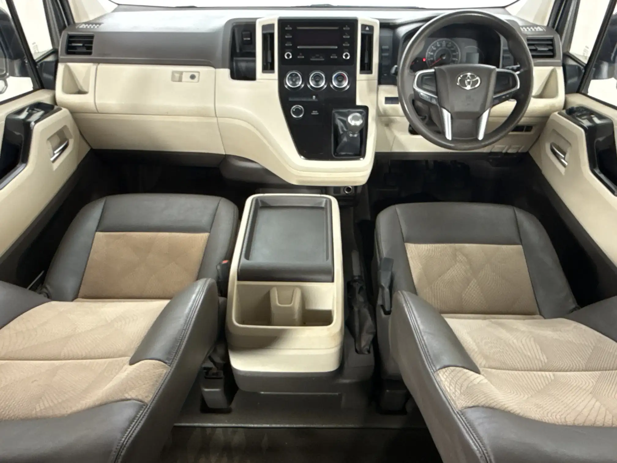 Toyota Quantum