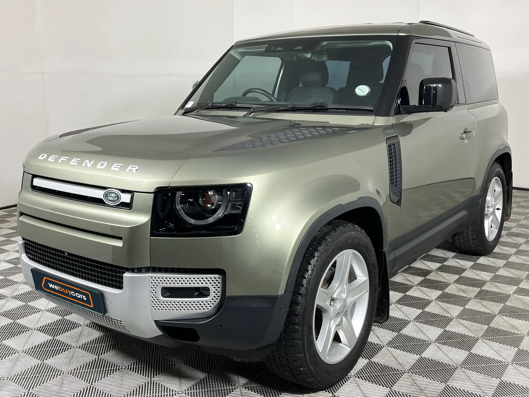 2023 Land Rover Defender 90