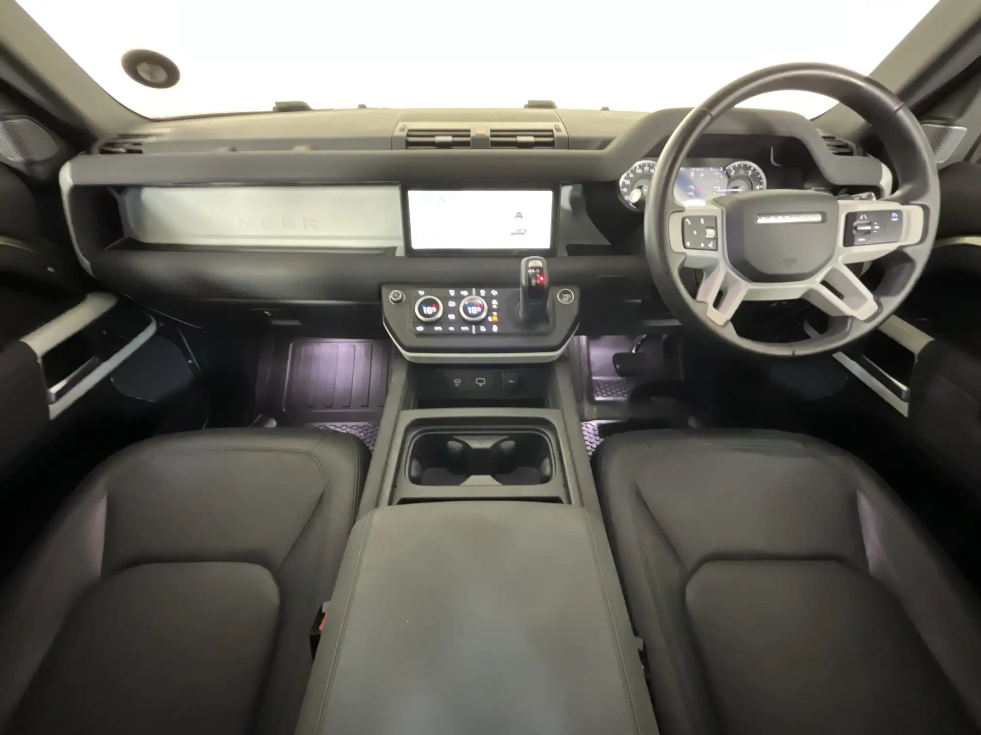 Land Rover Defender 90