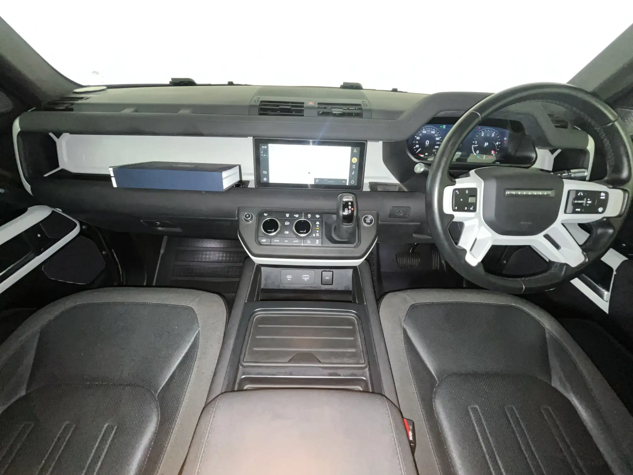 Land Rover Defender 110