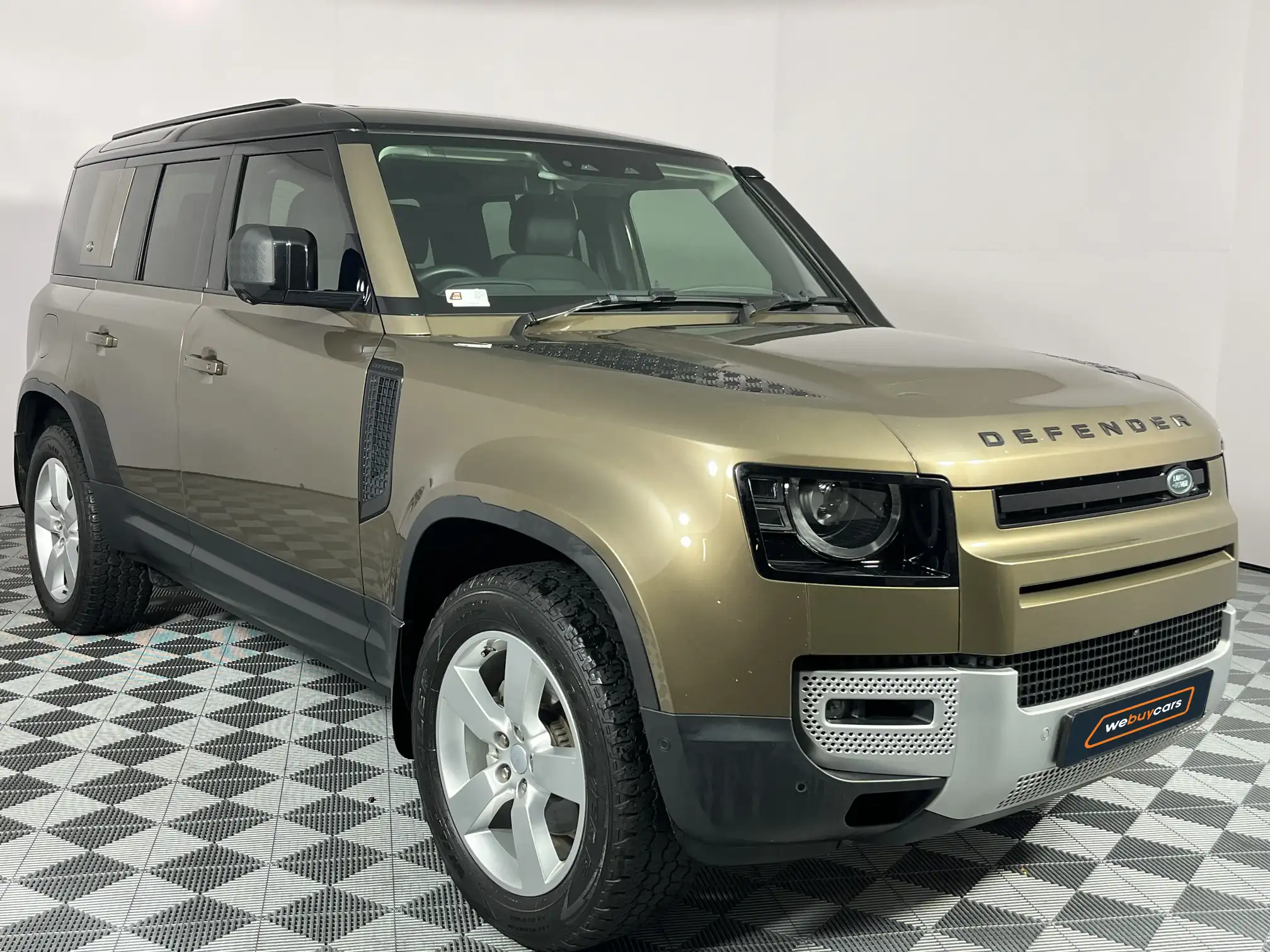 Land Rover Defender 110