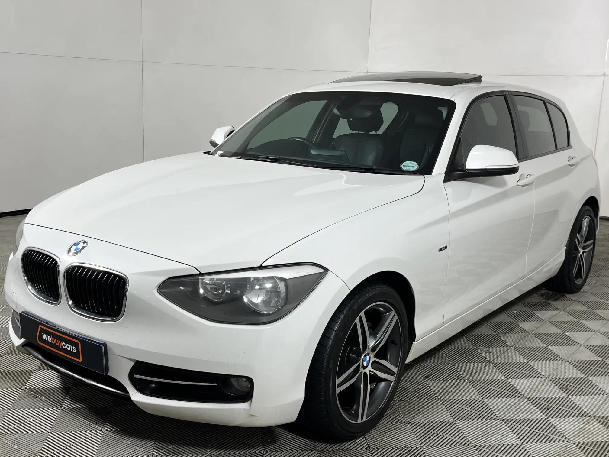 2013 BMW 1 Series 116i Sport Line 5-Door (F20)