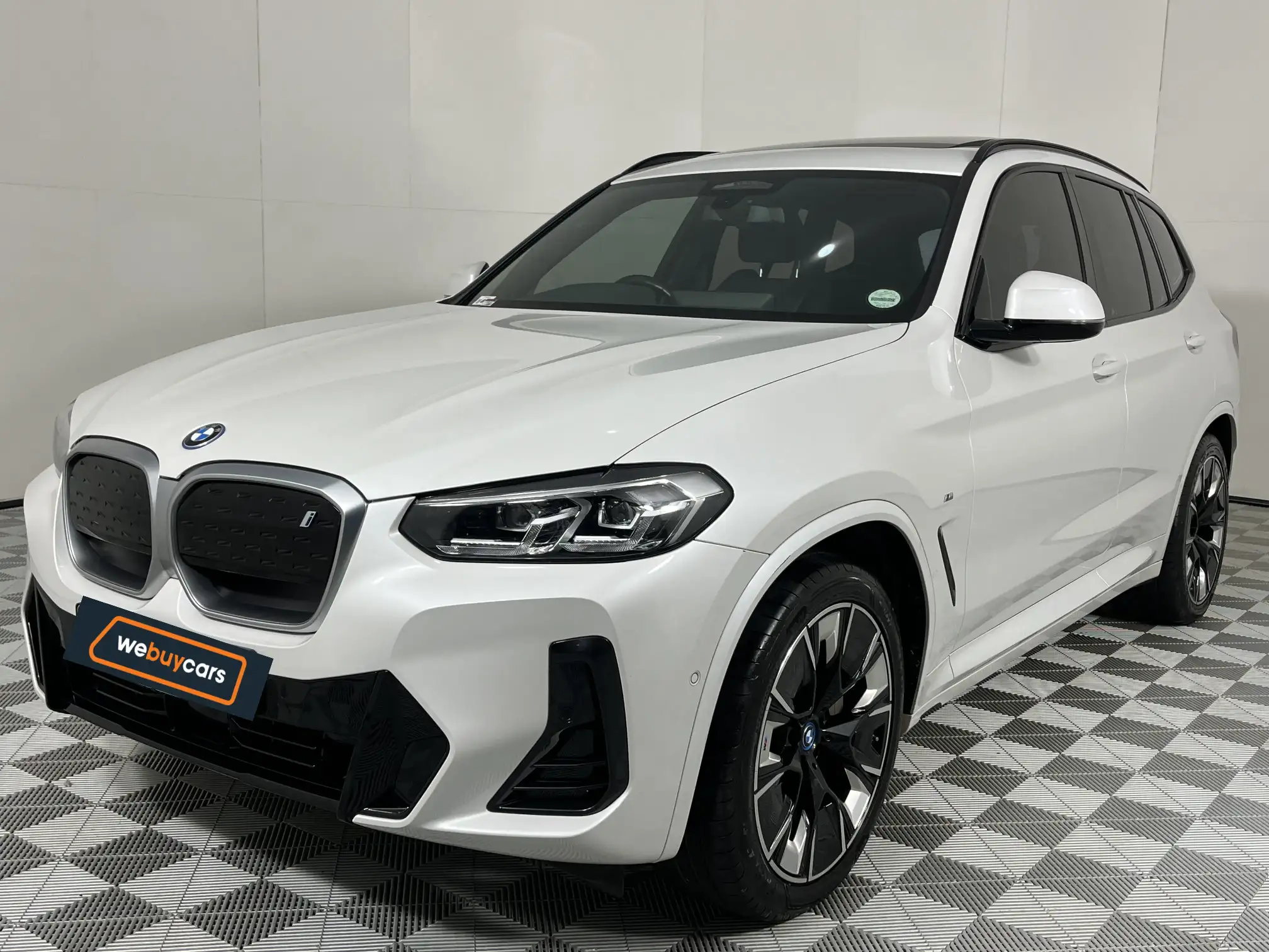BMW iX3