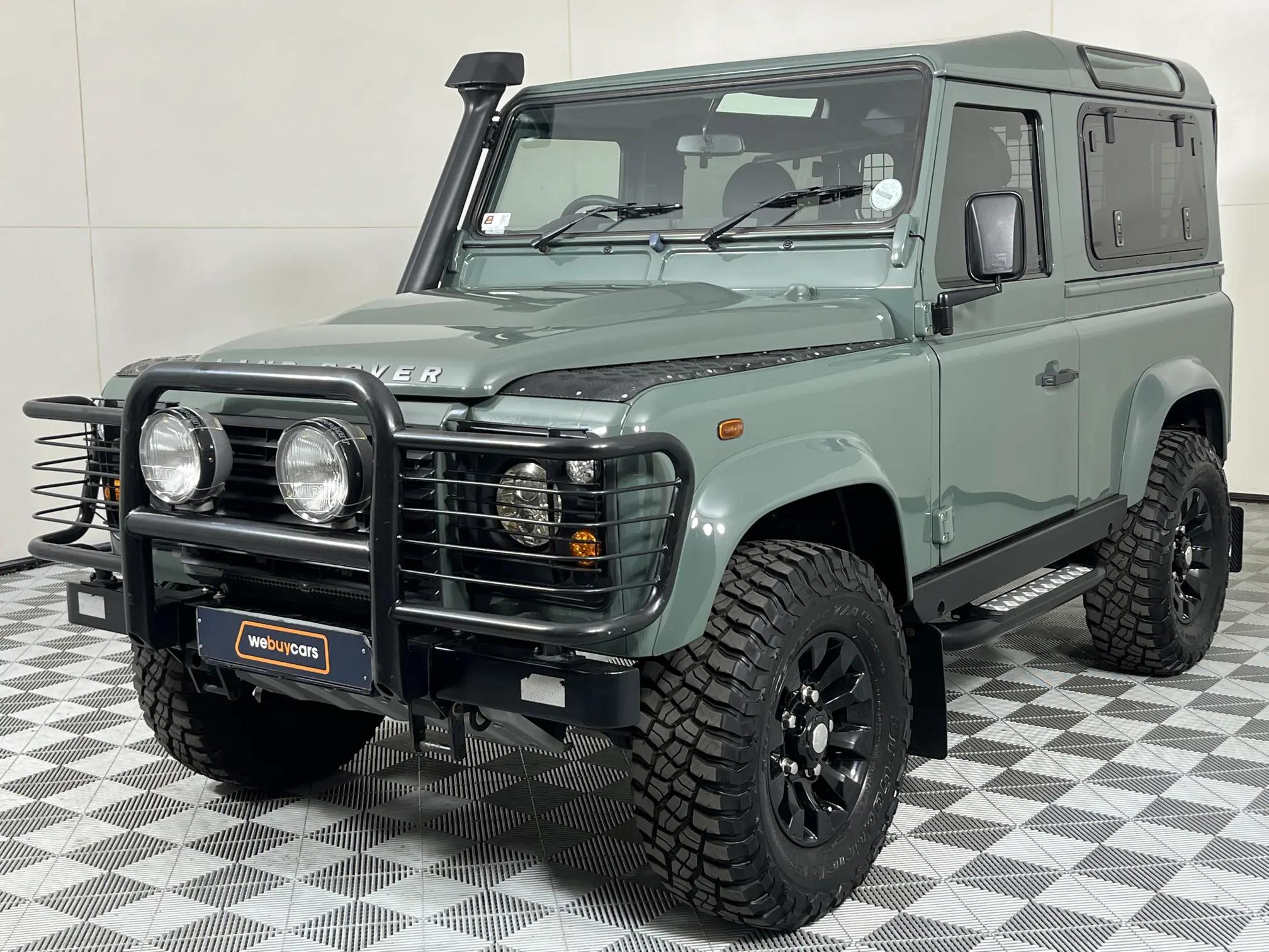 Land Rover Defender 90 2.2 D Station Wagon