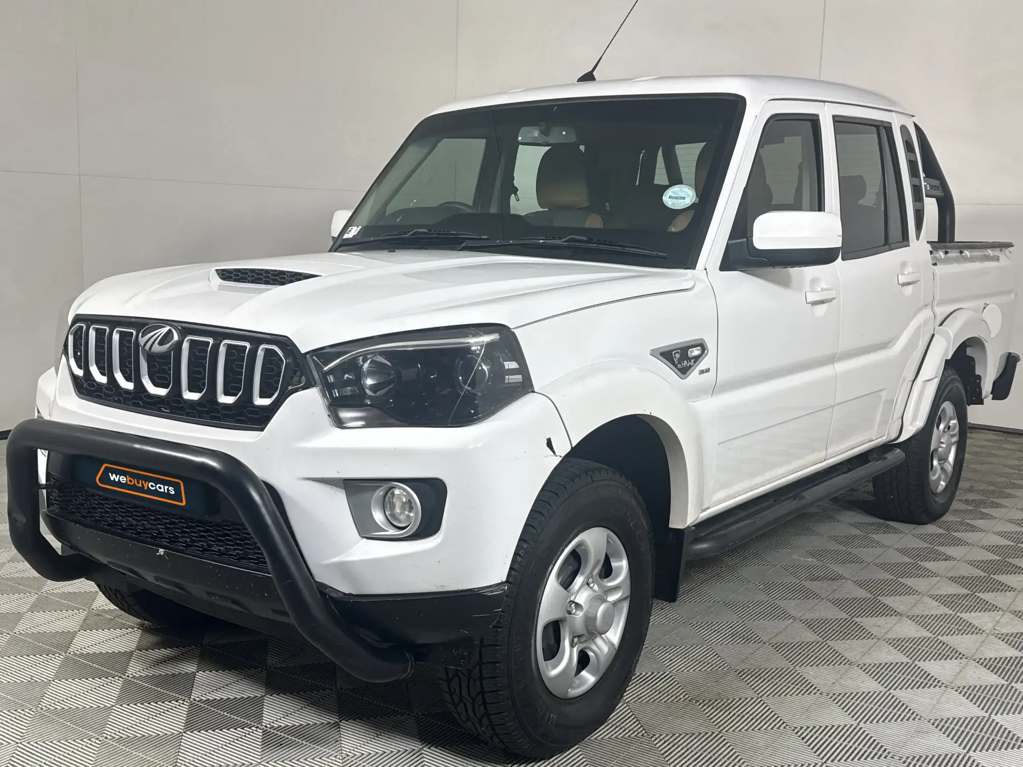 2022 Mahindra PIK UP