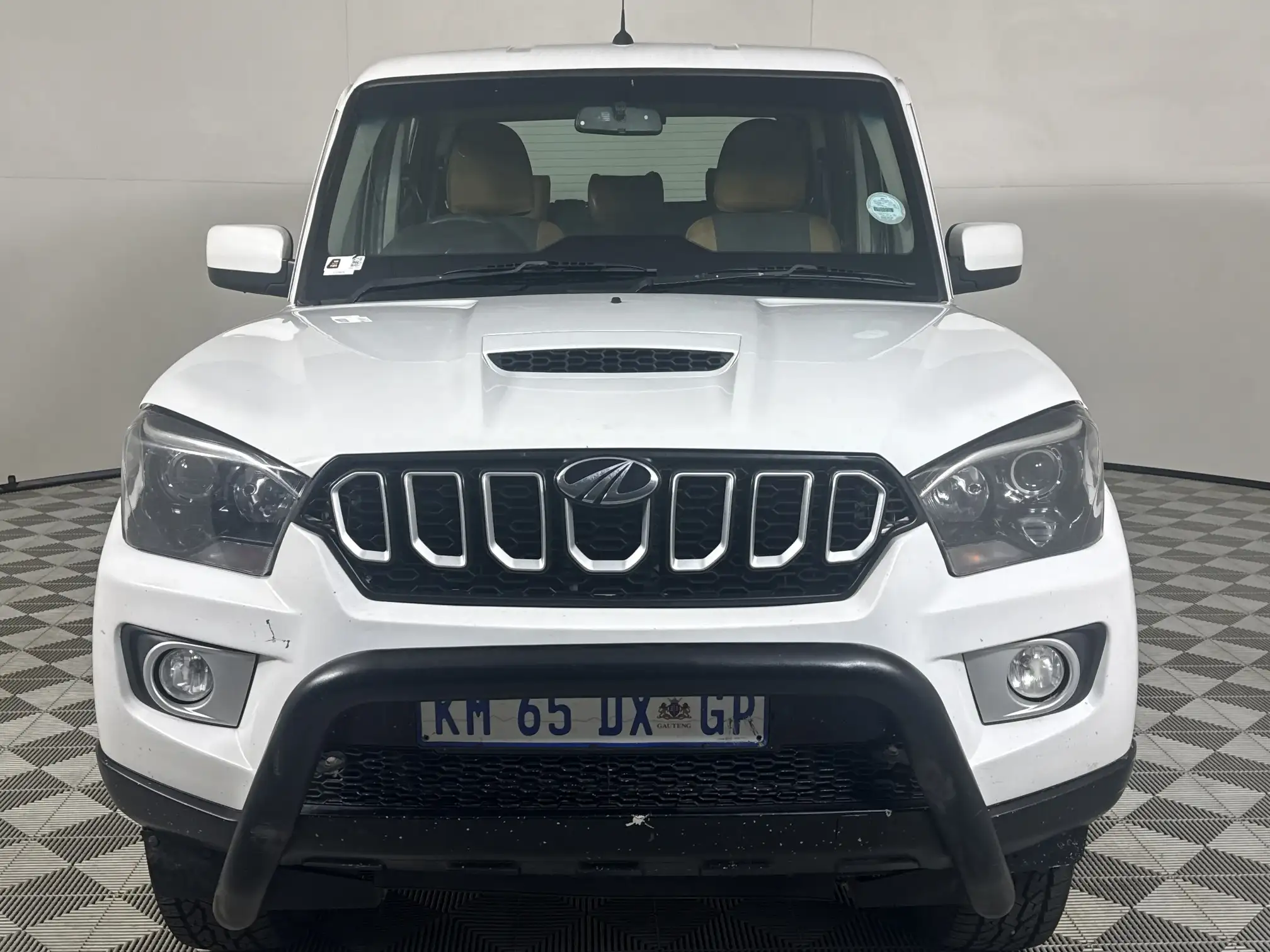 Mahindra PIK UP
