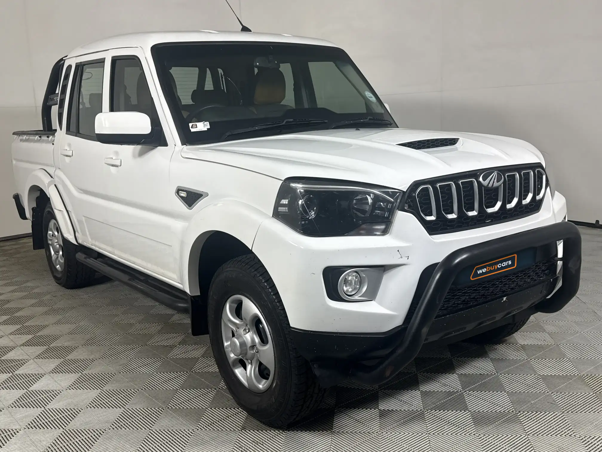 Mahindra PIK UP
