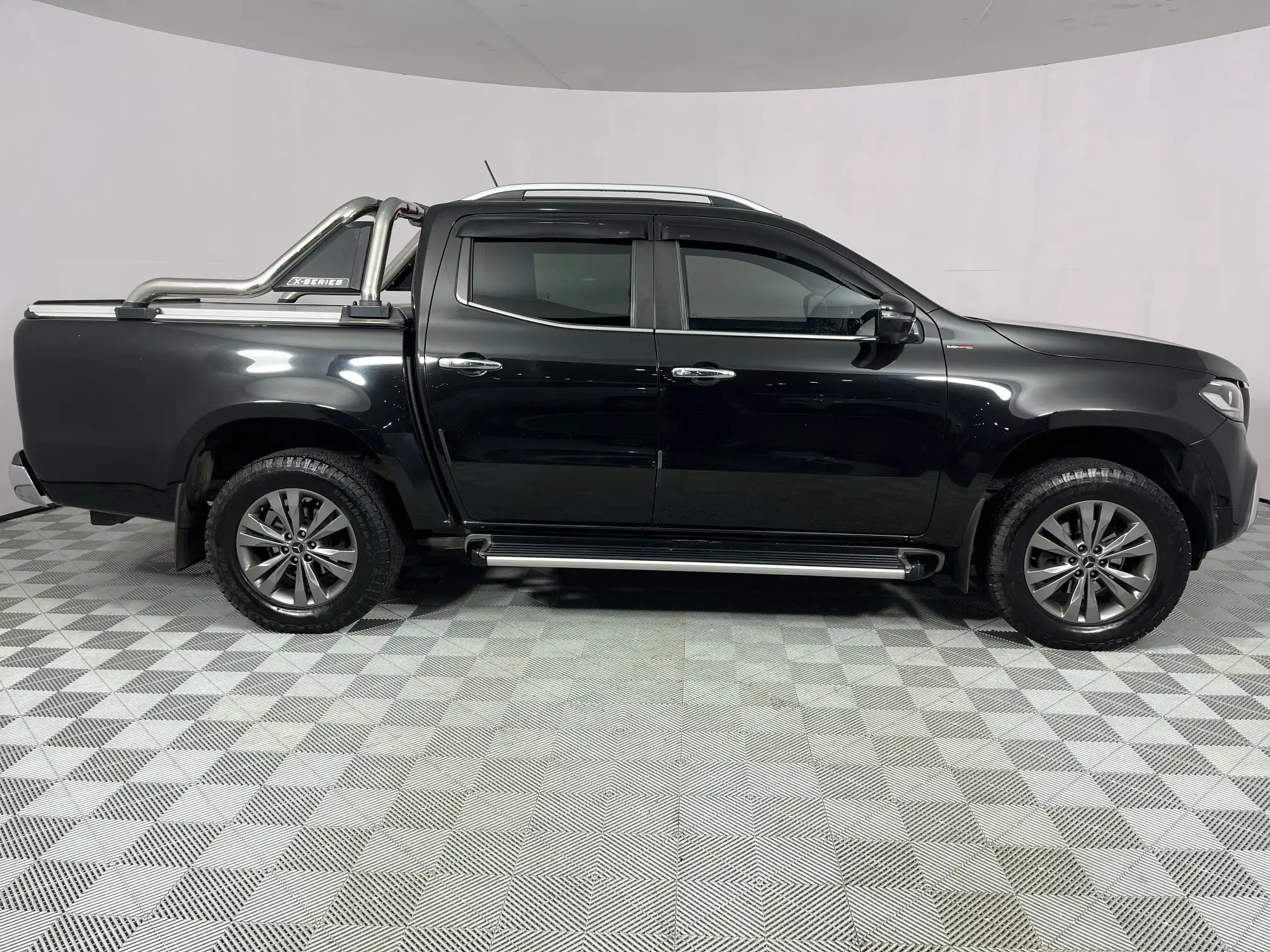 Mercedes-Benz X-Class