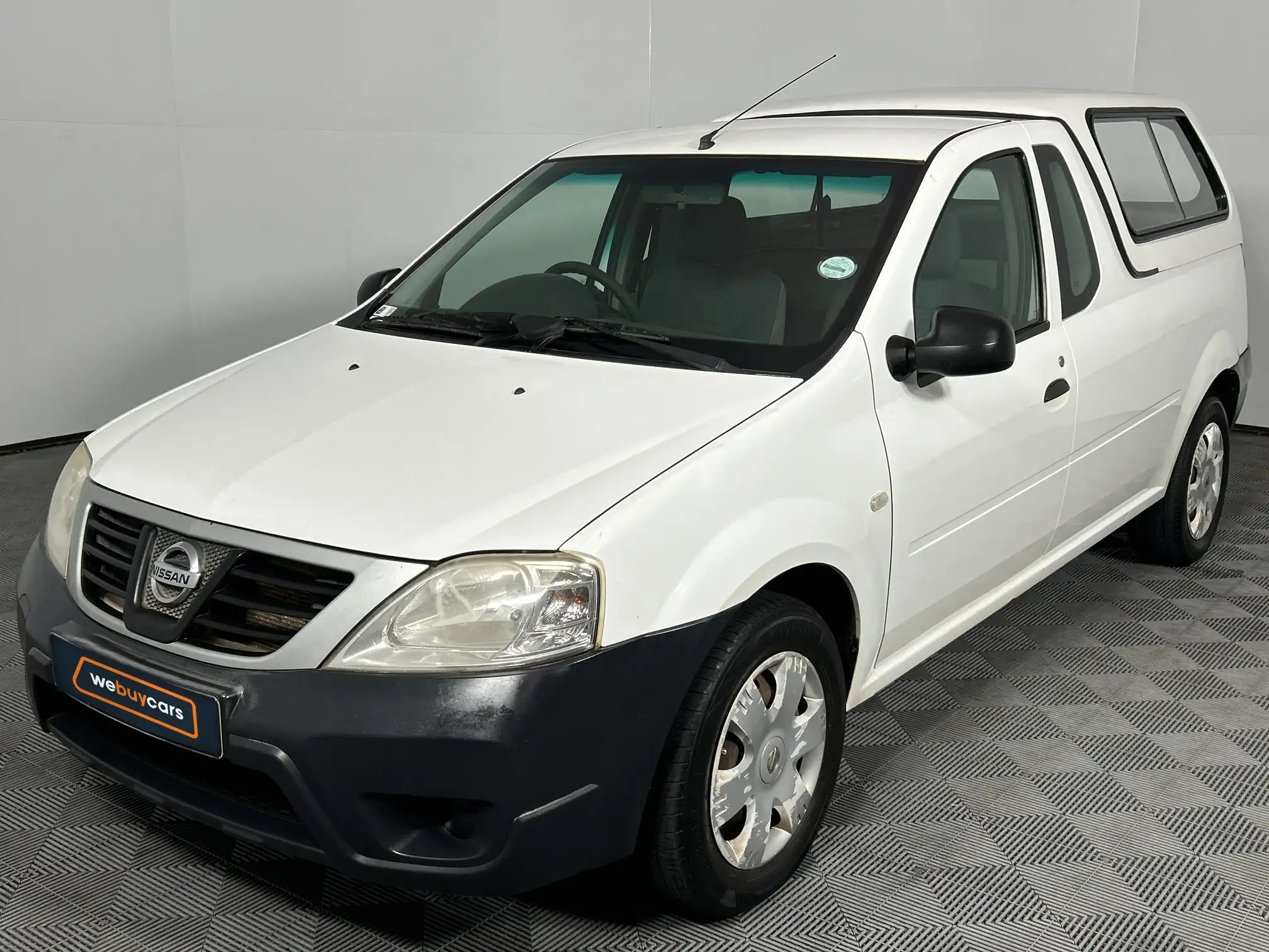 2015 Nissan NP200