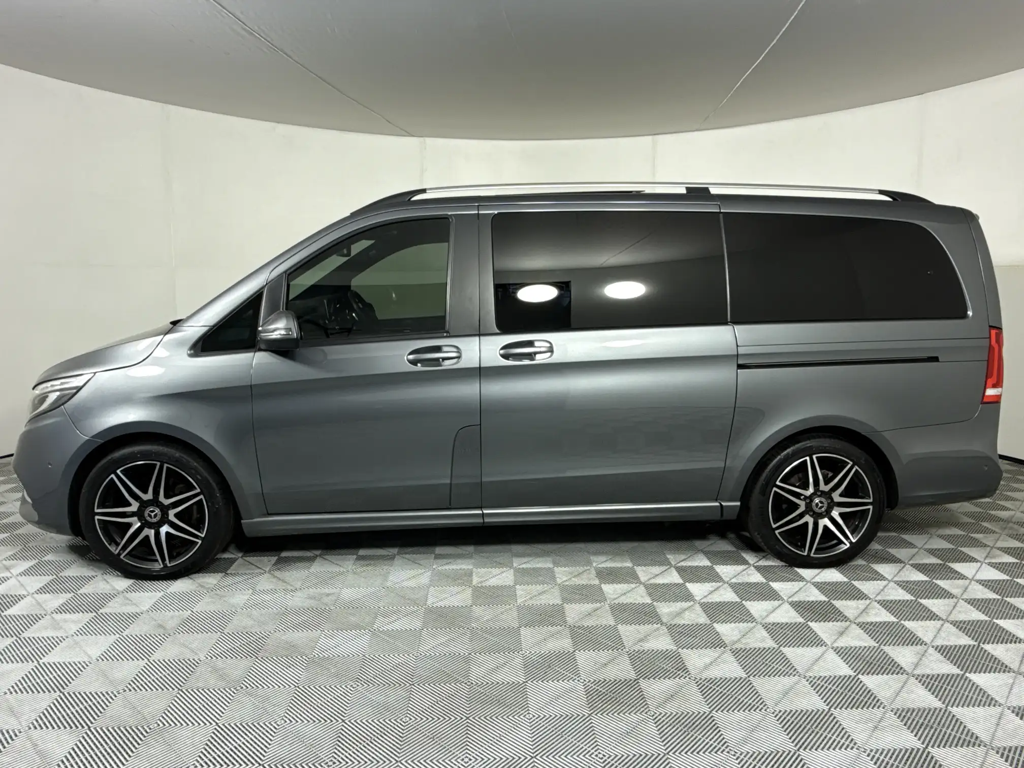 Mercedes-Benz V Class