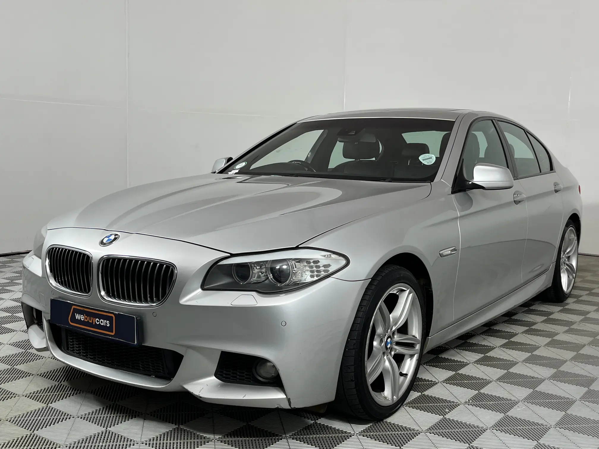 2012 BMW 5 Series 520i Auto M-Sport (F10)