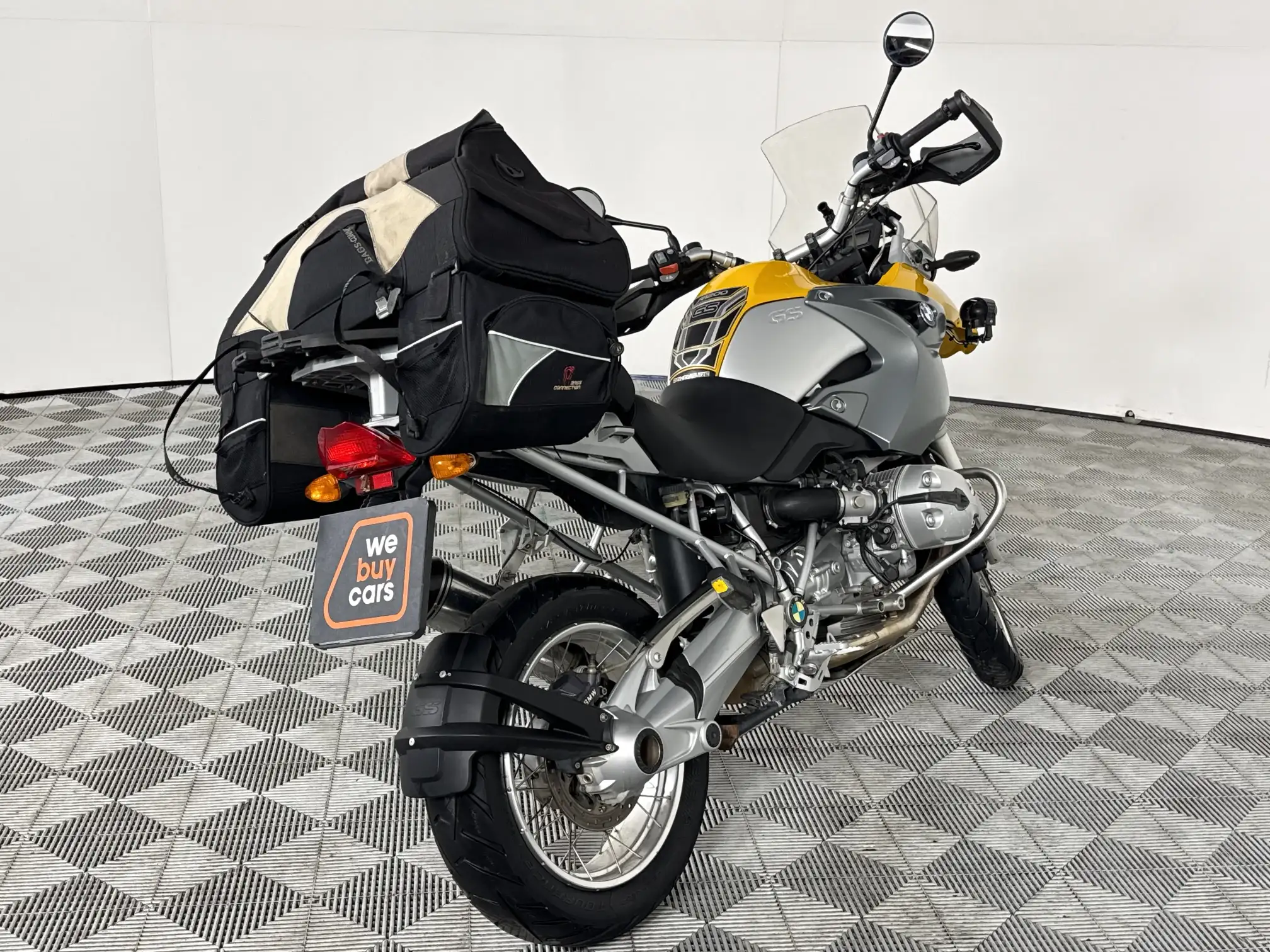 BMW R Series