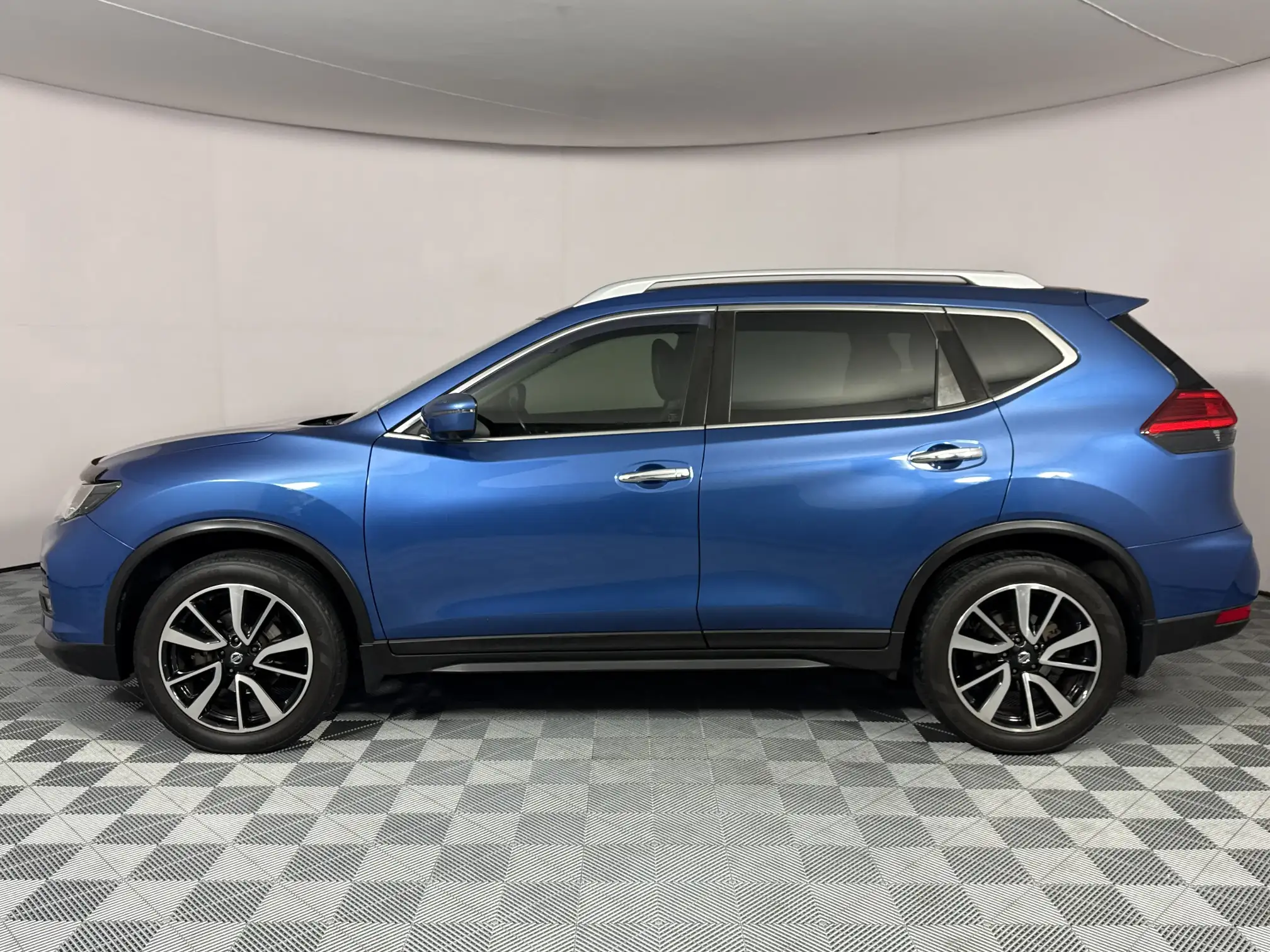 Nissan X Trail