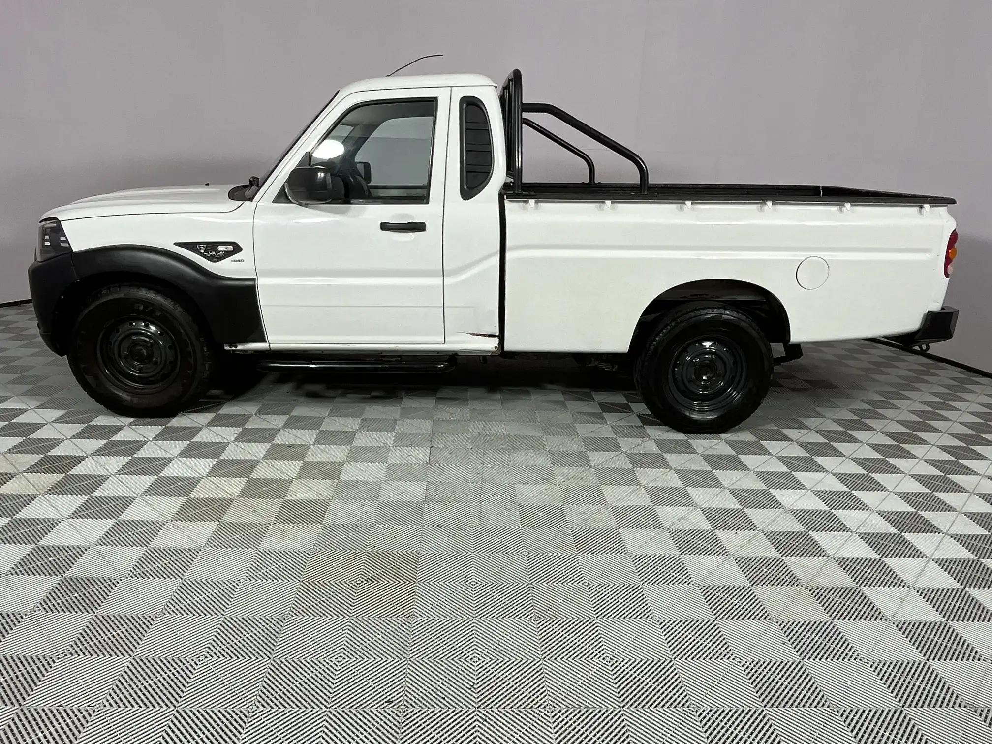 Mahindra PIK UP