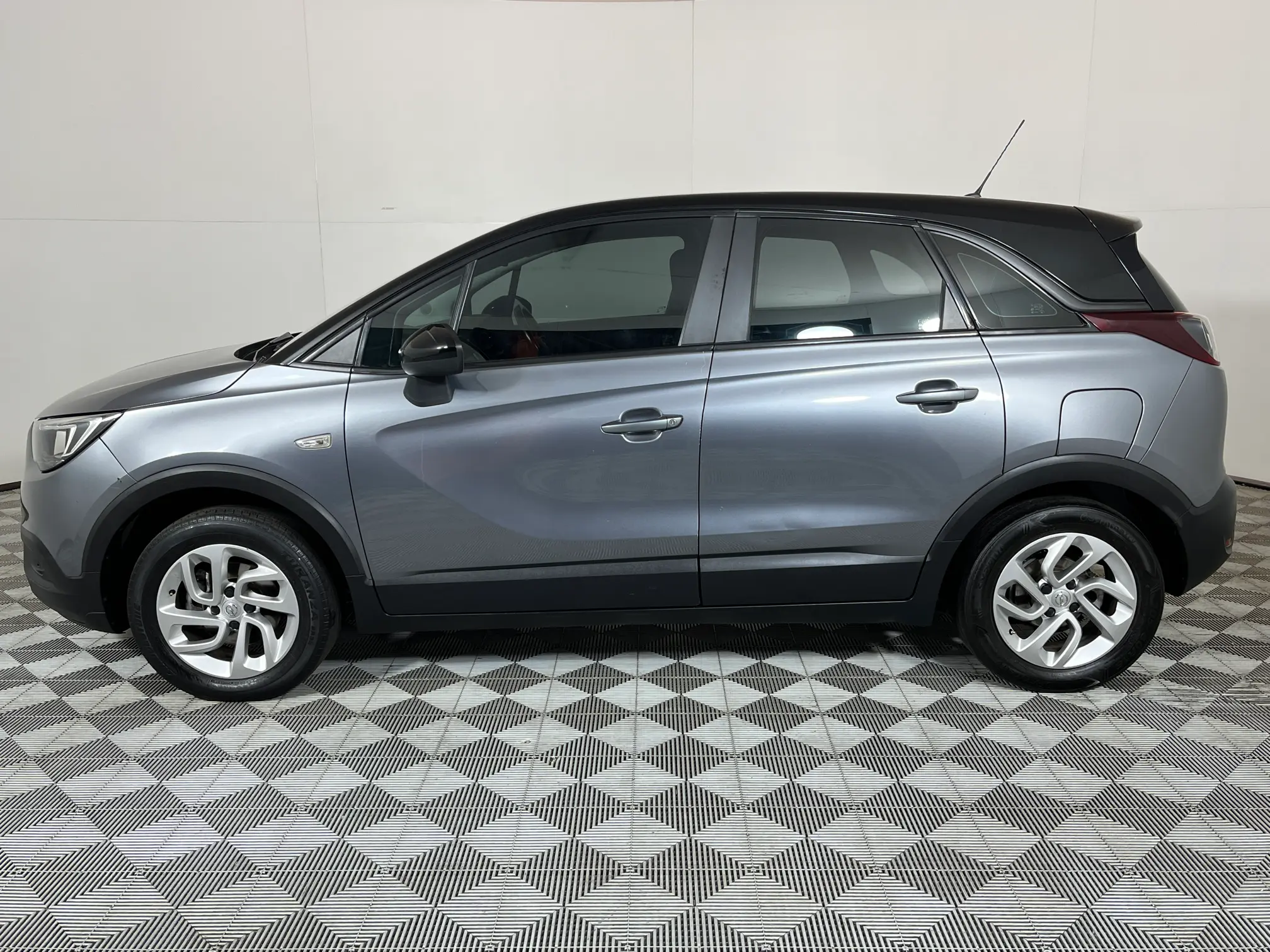 Used 2019 Opel Crossland X 1.2T Enjoy Auto for sale | WeBuyCars