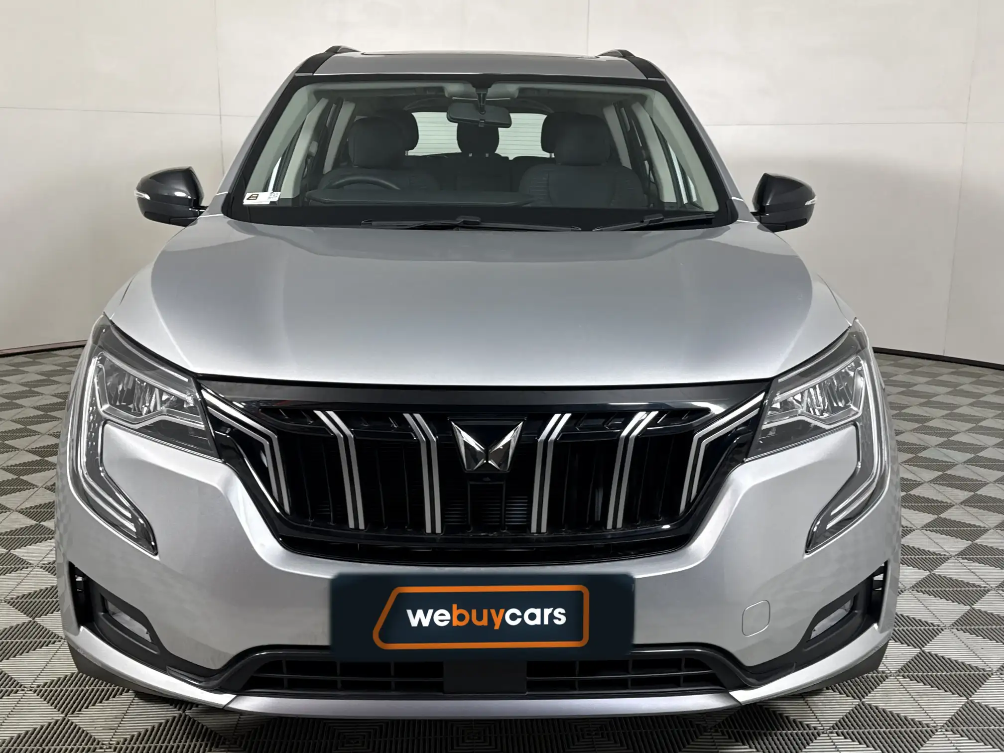Mahindra XUV 700
