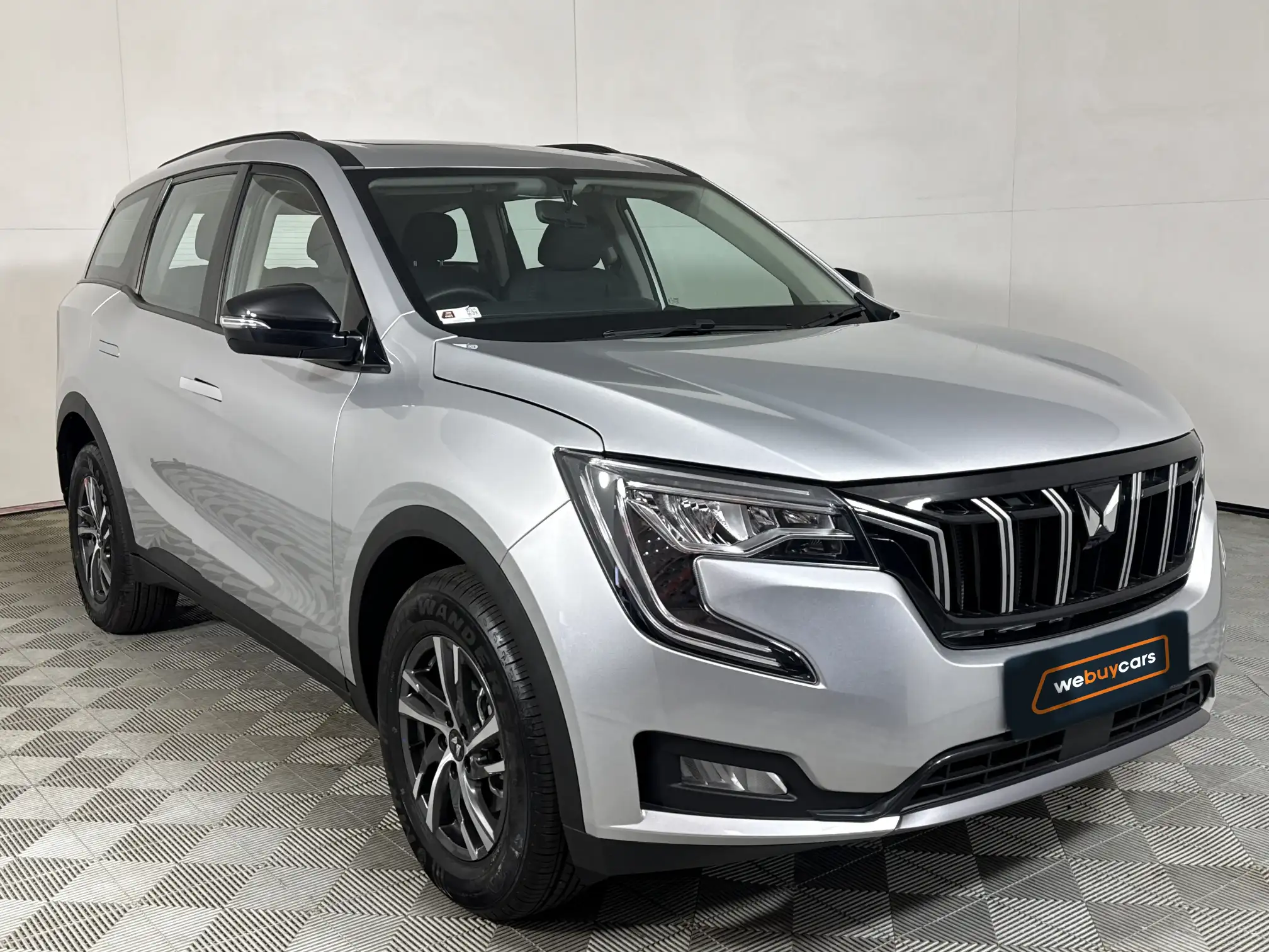 Mahindra XUV 700