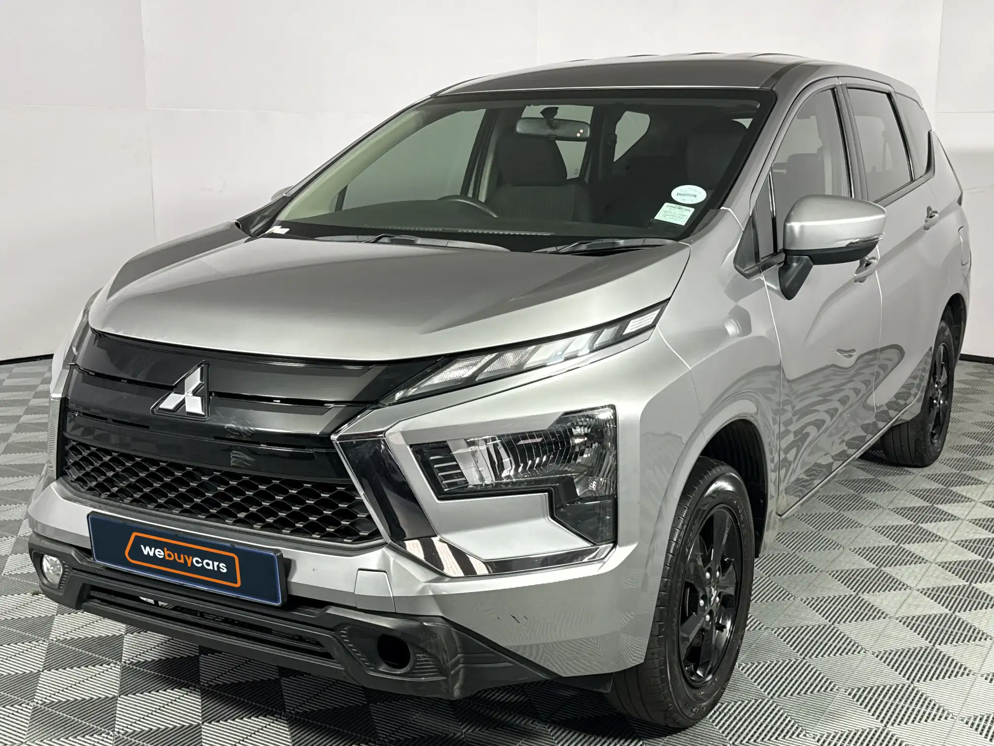 2025 Mitsubishi Xpander
