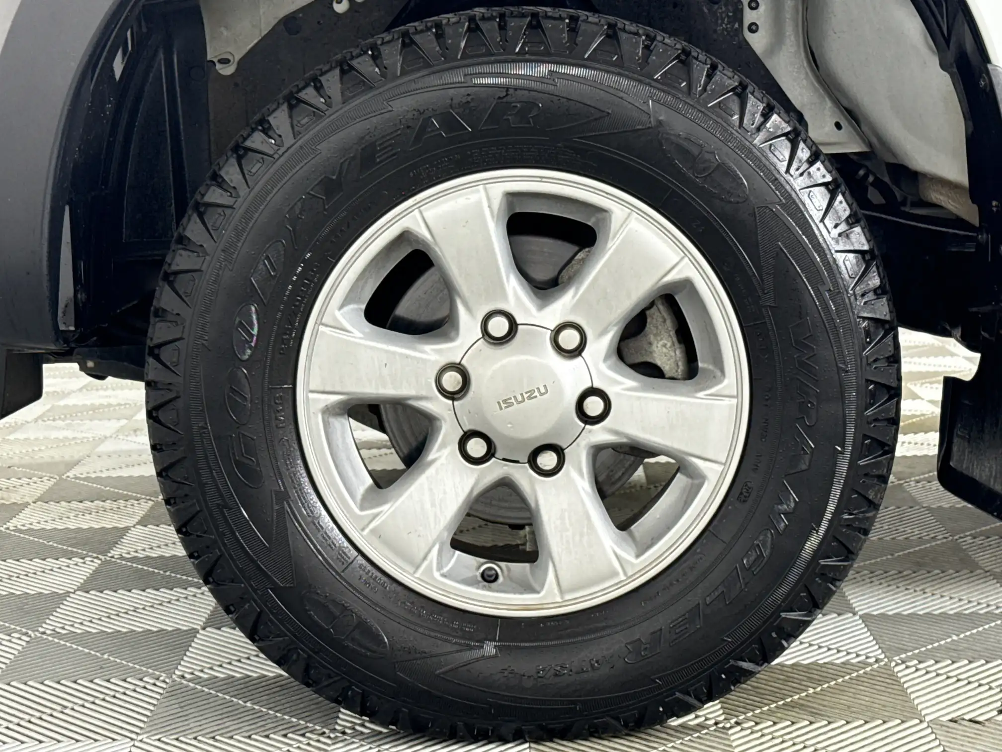 Isuzu D-MAX