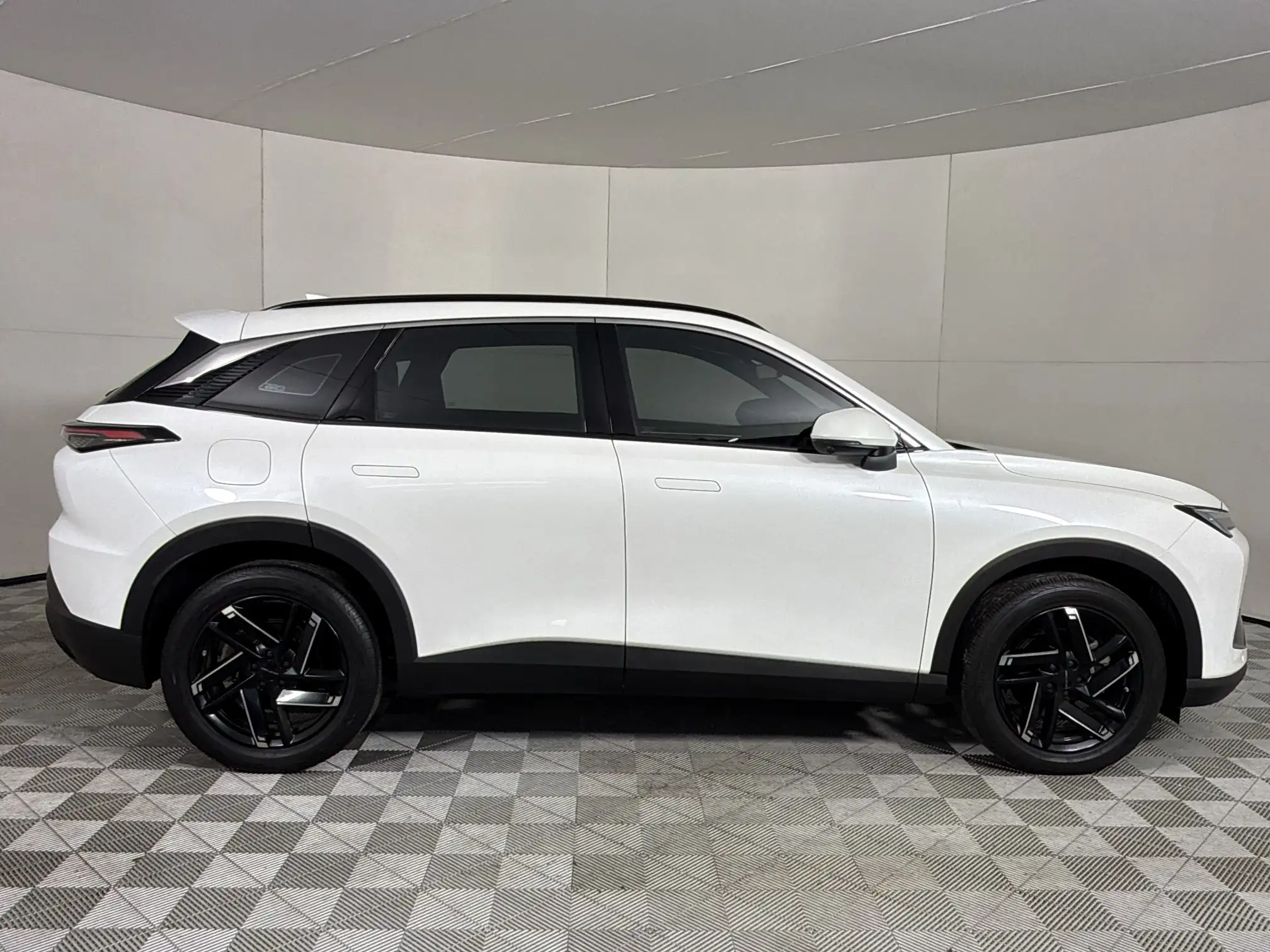 Baic X55