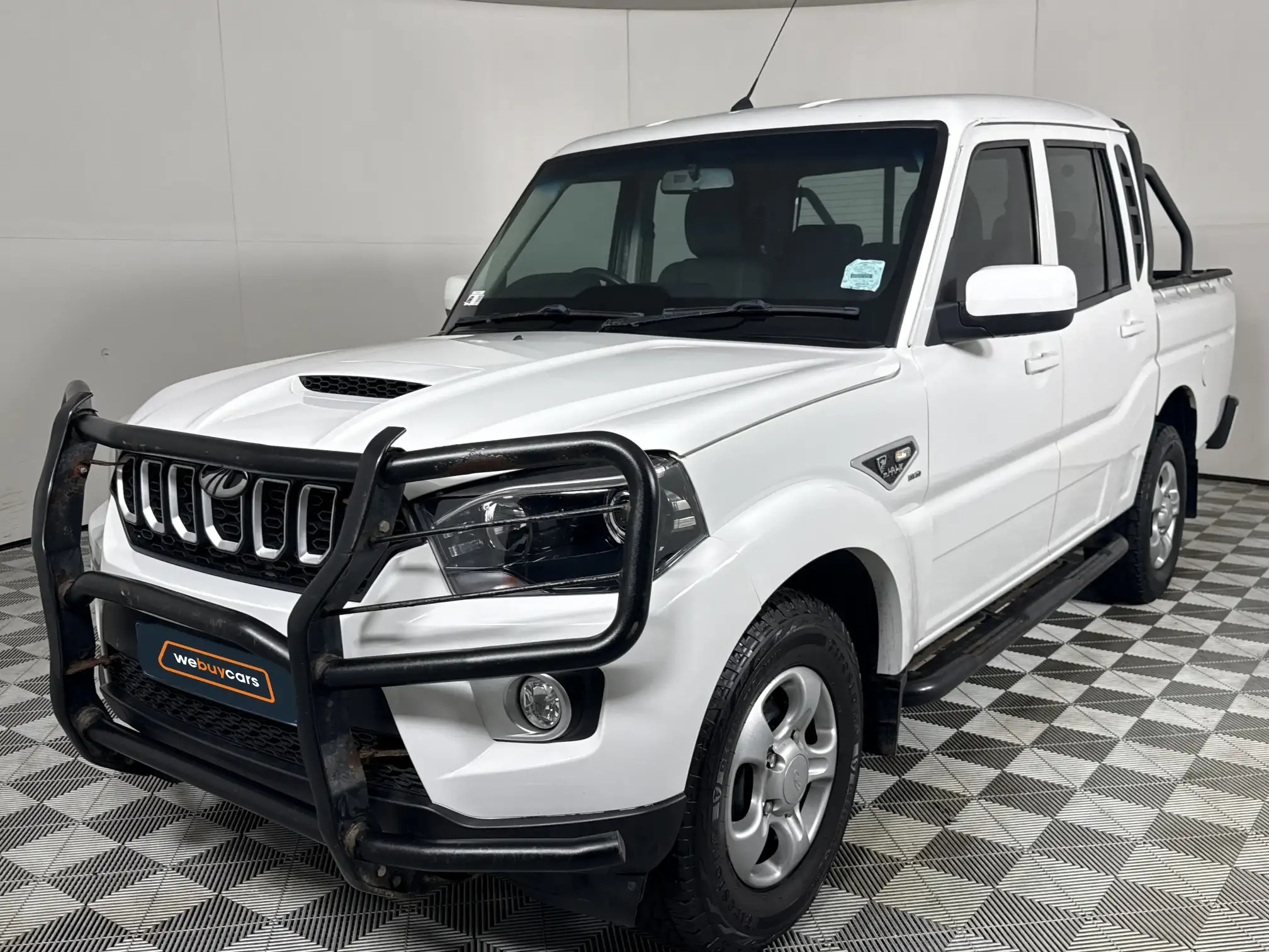 2021 Mahindra PIK UP