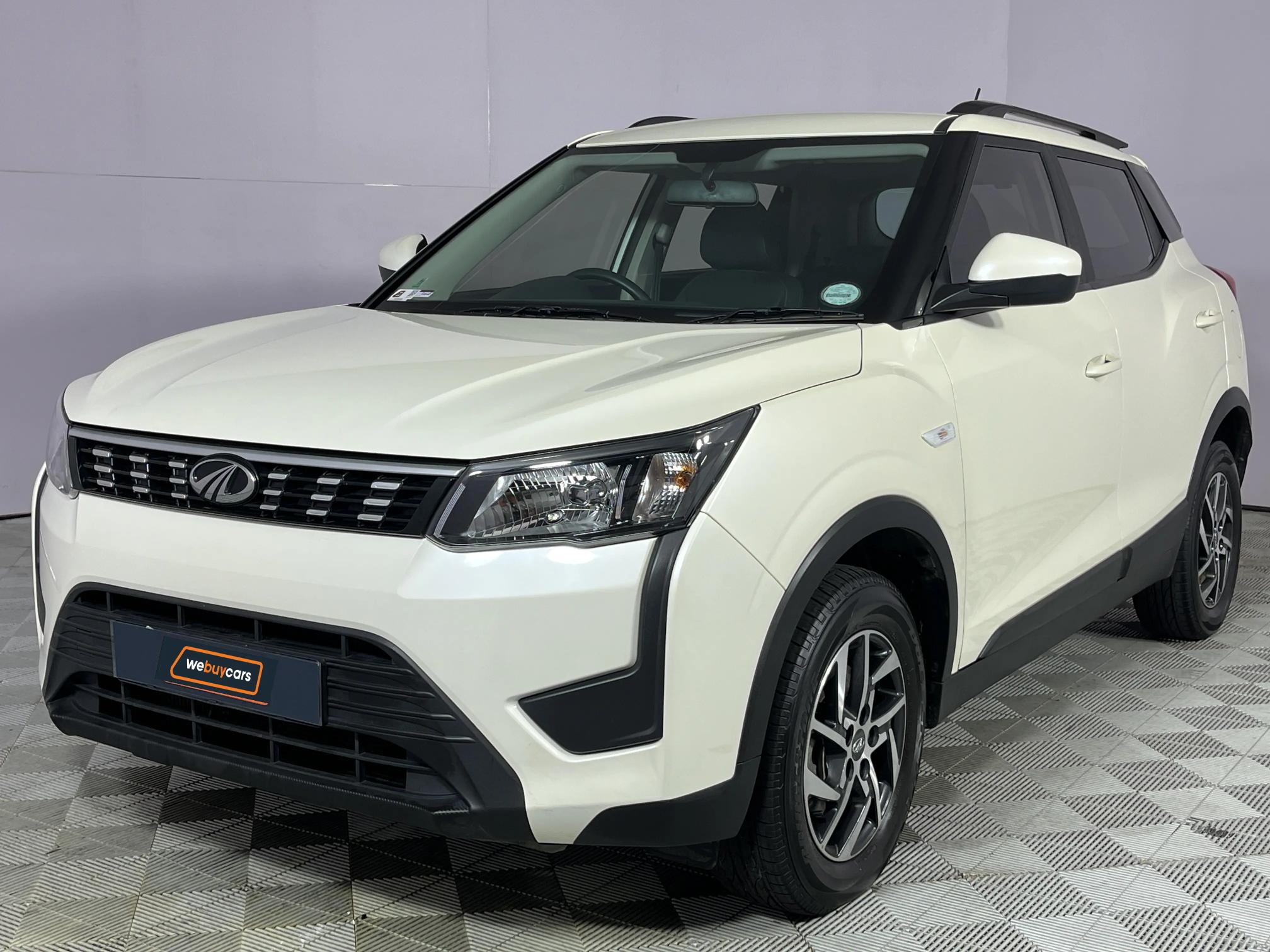 Mahindra XUV 300 1.2T (W6)