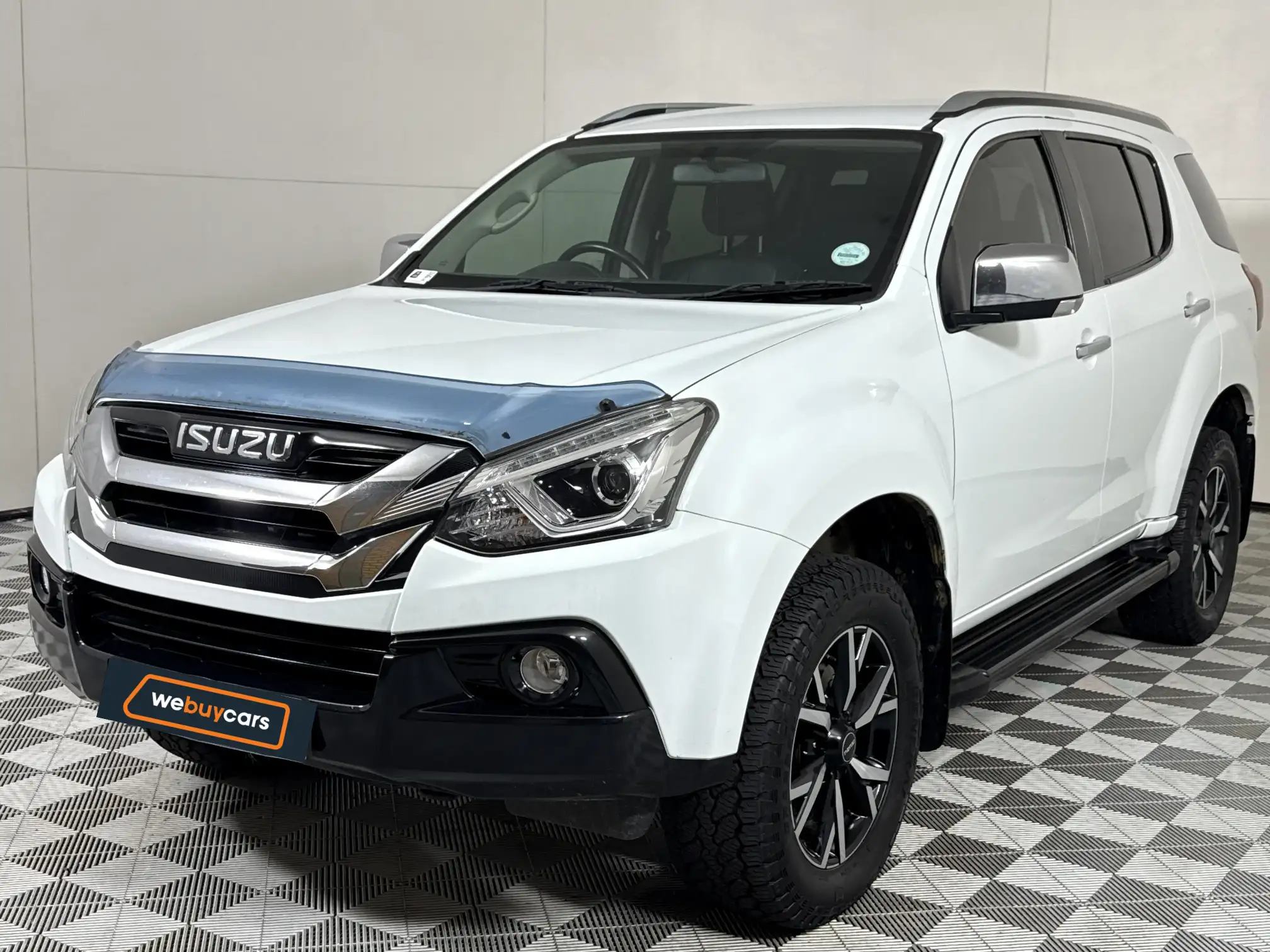 Isuzu MU-X