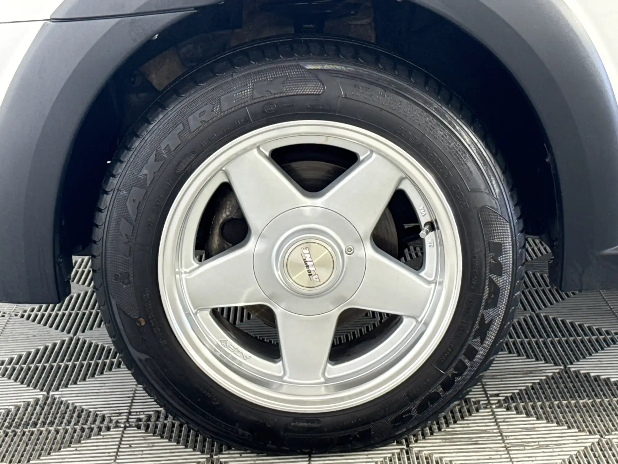 Nissan NP200