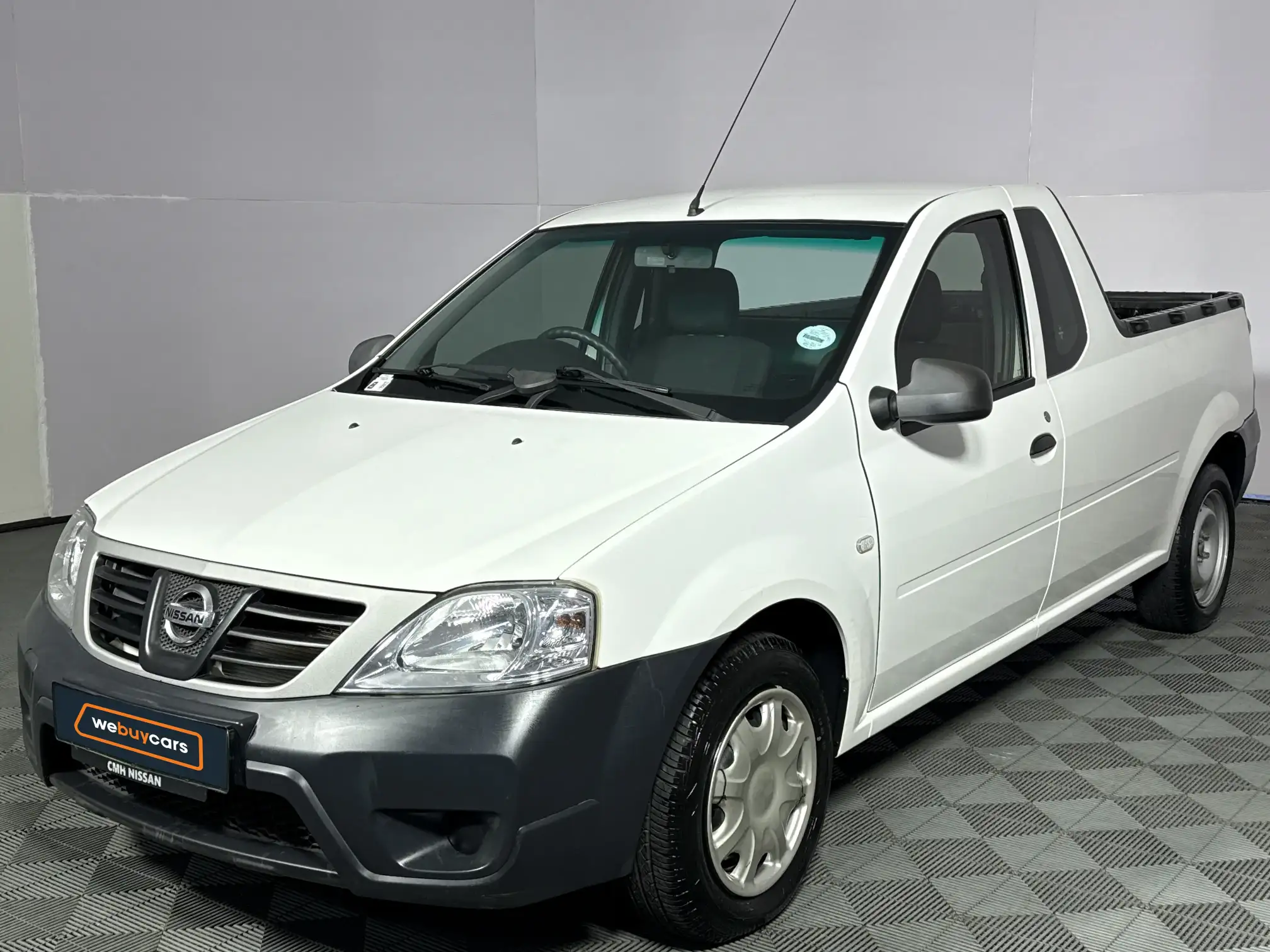 2021 Nissan NP200