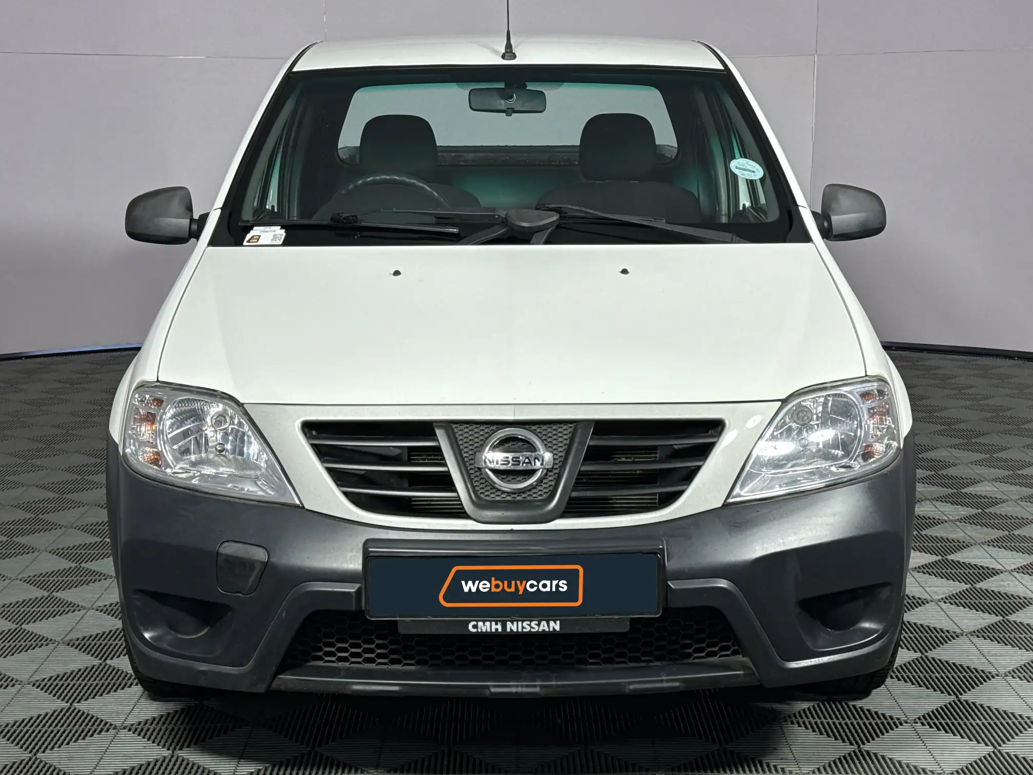 Nissan NP200